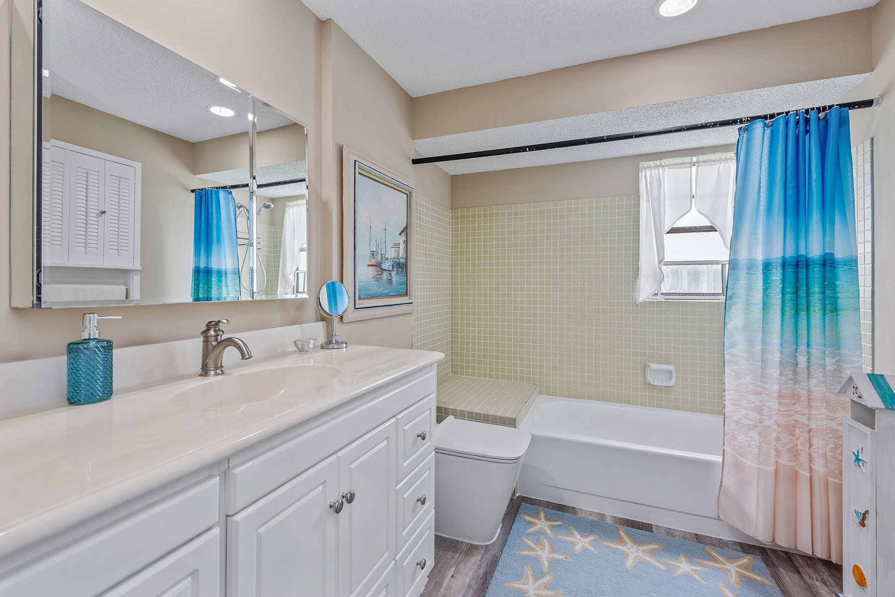 4841 Molokai Drive , 13