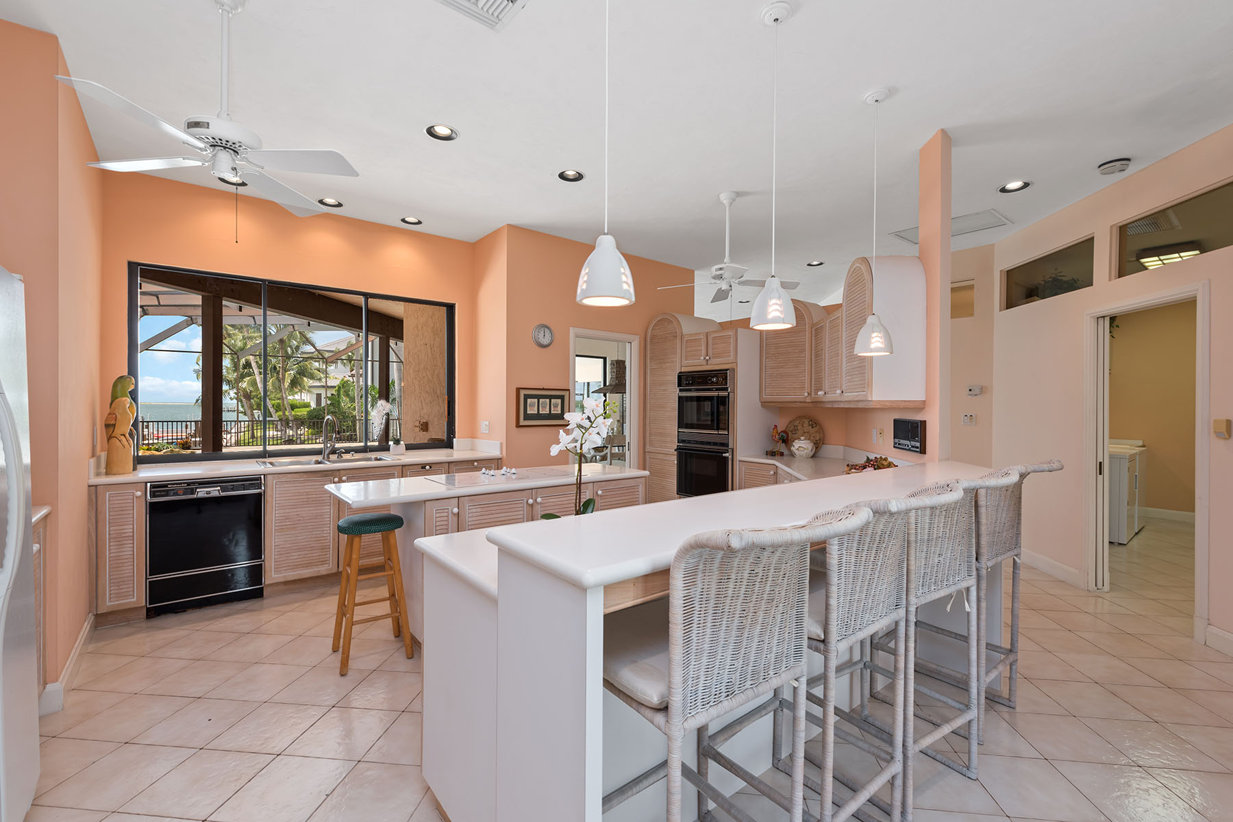 1535 Caxambas Court