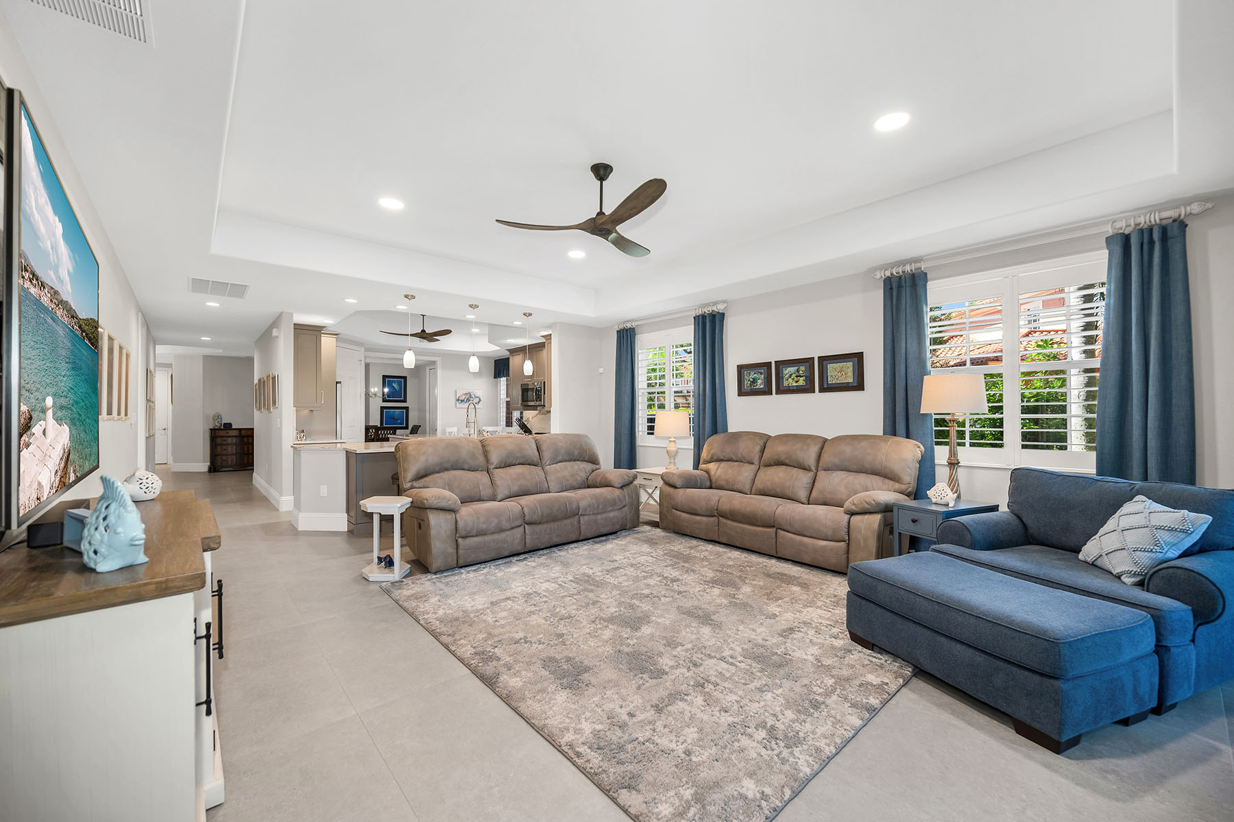 6433 Legacy Circle , 1301
