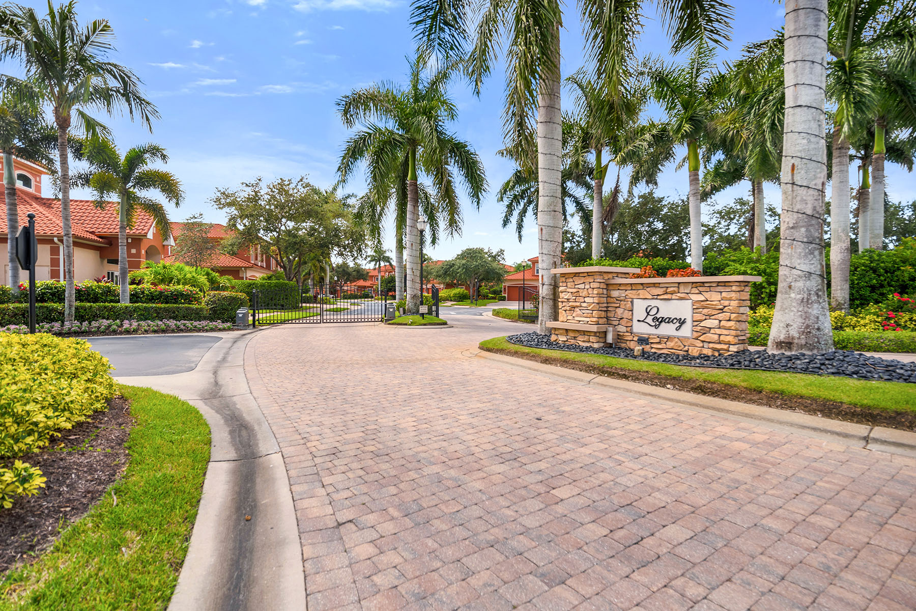 6433 Legacy Circle , 1301
