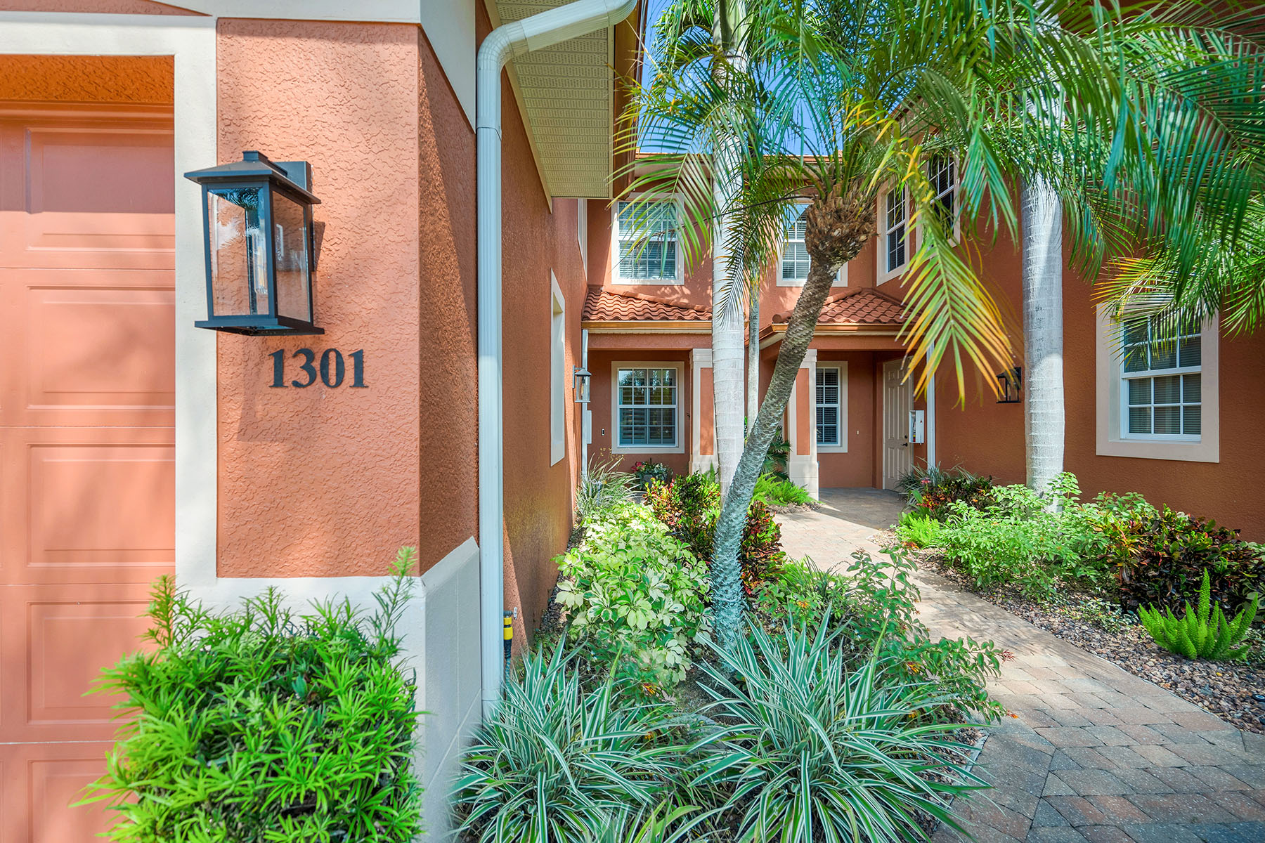 6433 Legacy Circle , 1301