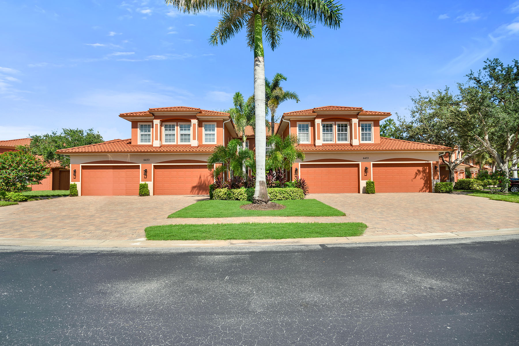 6433 Legacy Circle , 1301