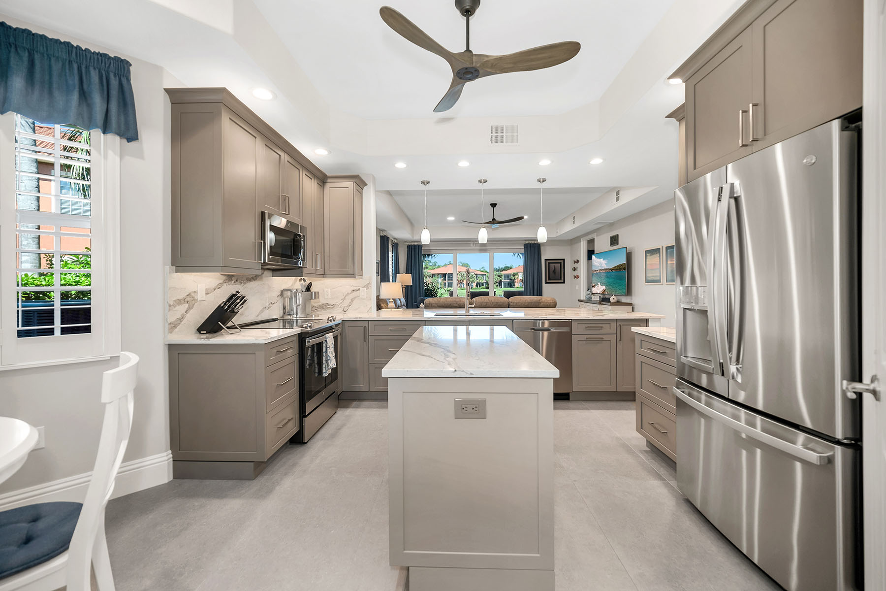 6433 Legacy Circle , 1301