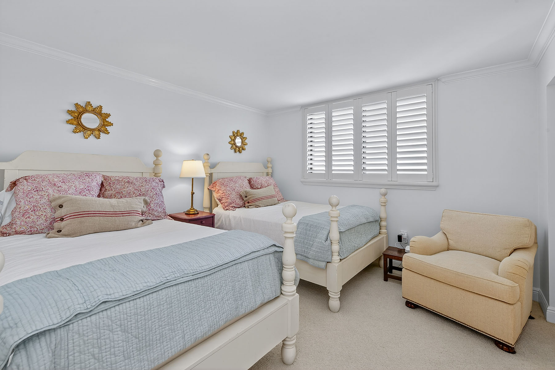 840 S Collier Boulevard , 1805