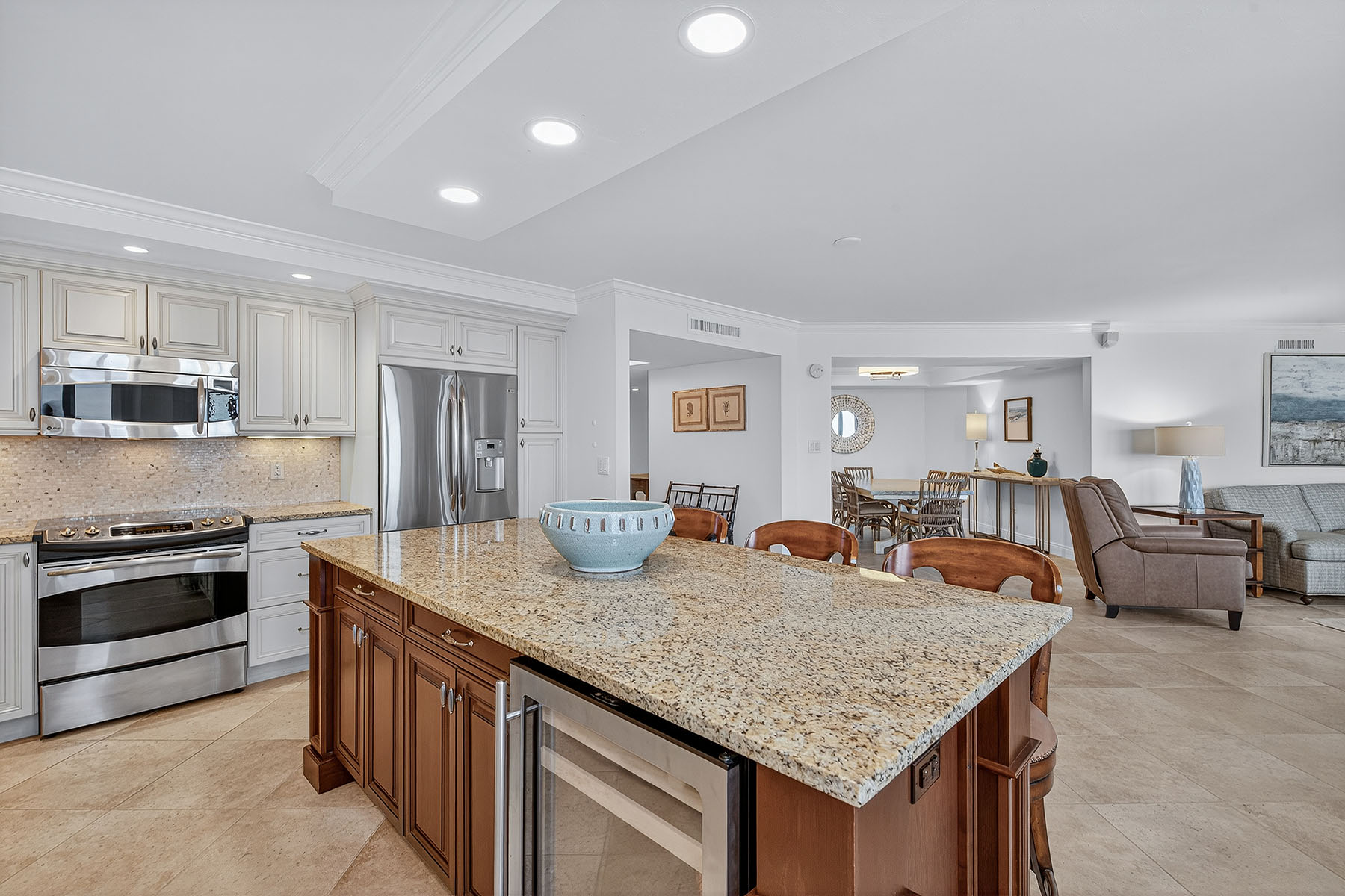 840 S Collier Boulevard , 1805