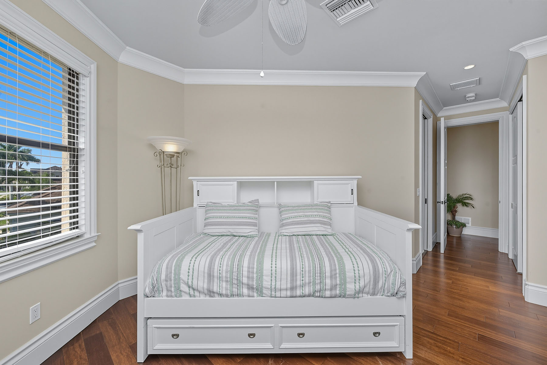 1850 Apataki Court