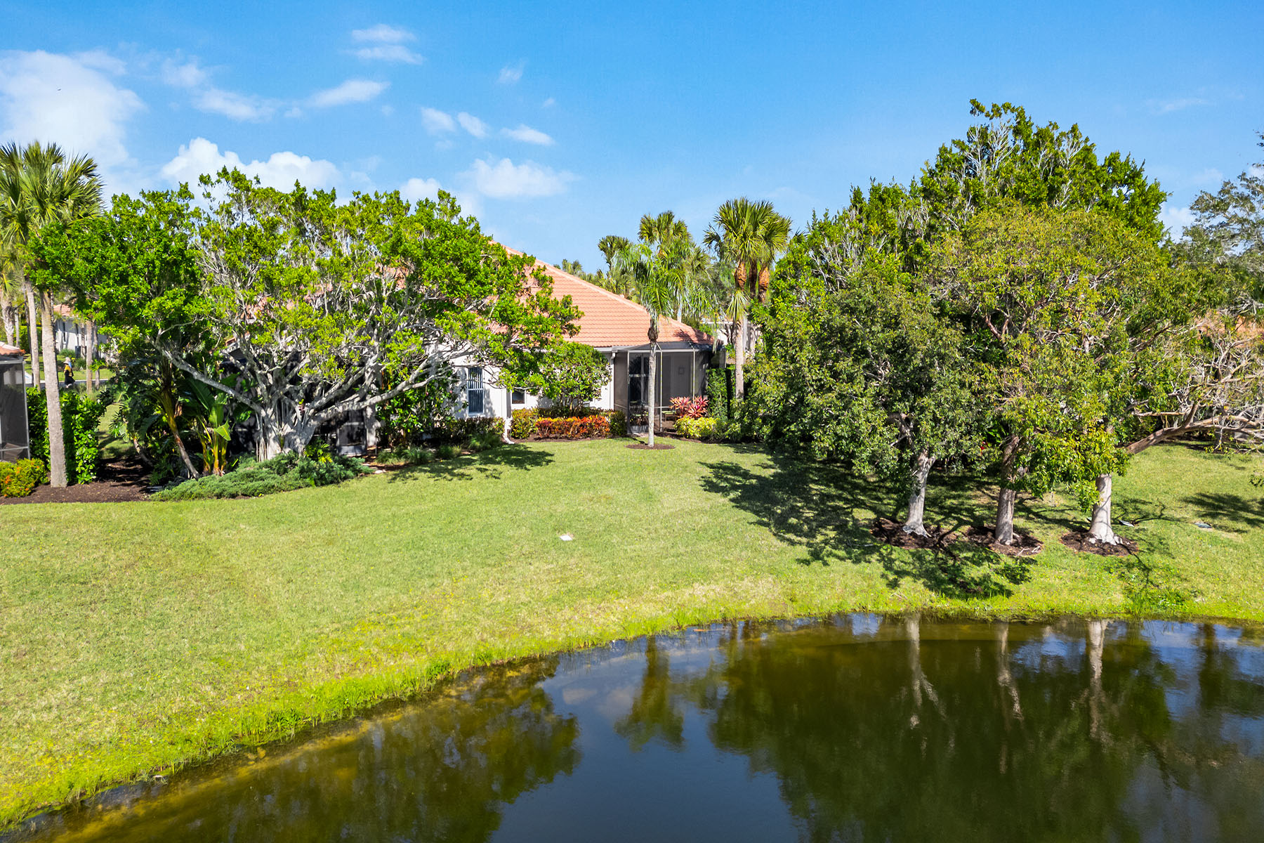 8472 Bent Creek Way