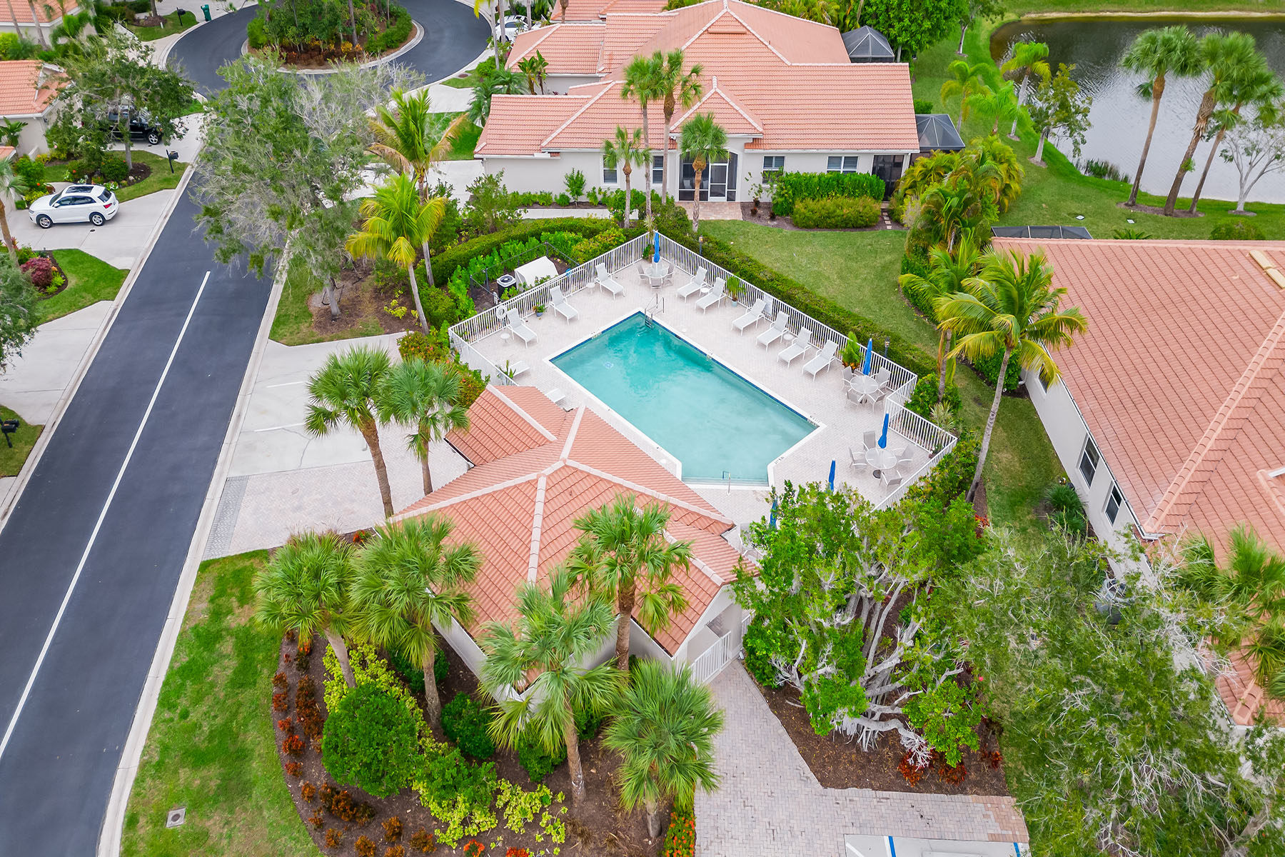 8472 Bent Creek Way