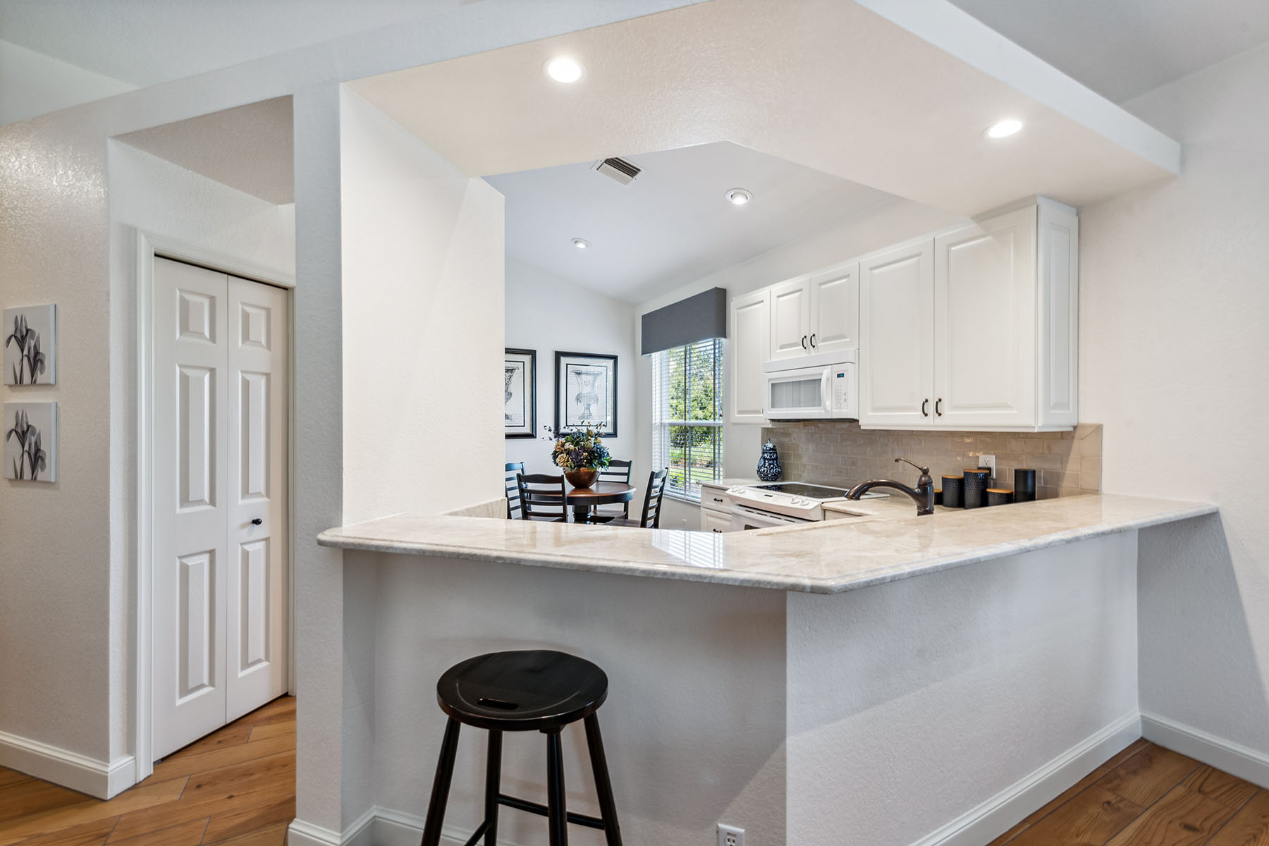 8472 Bent Creek Way