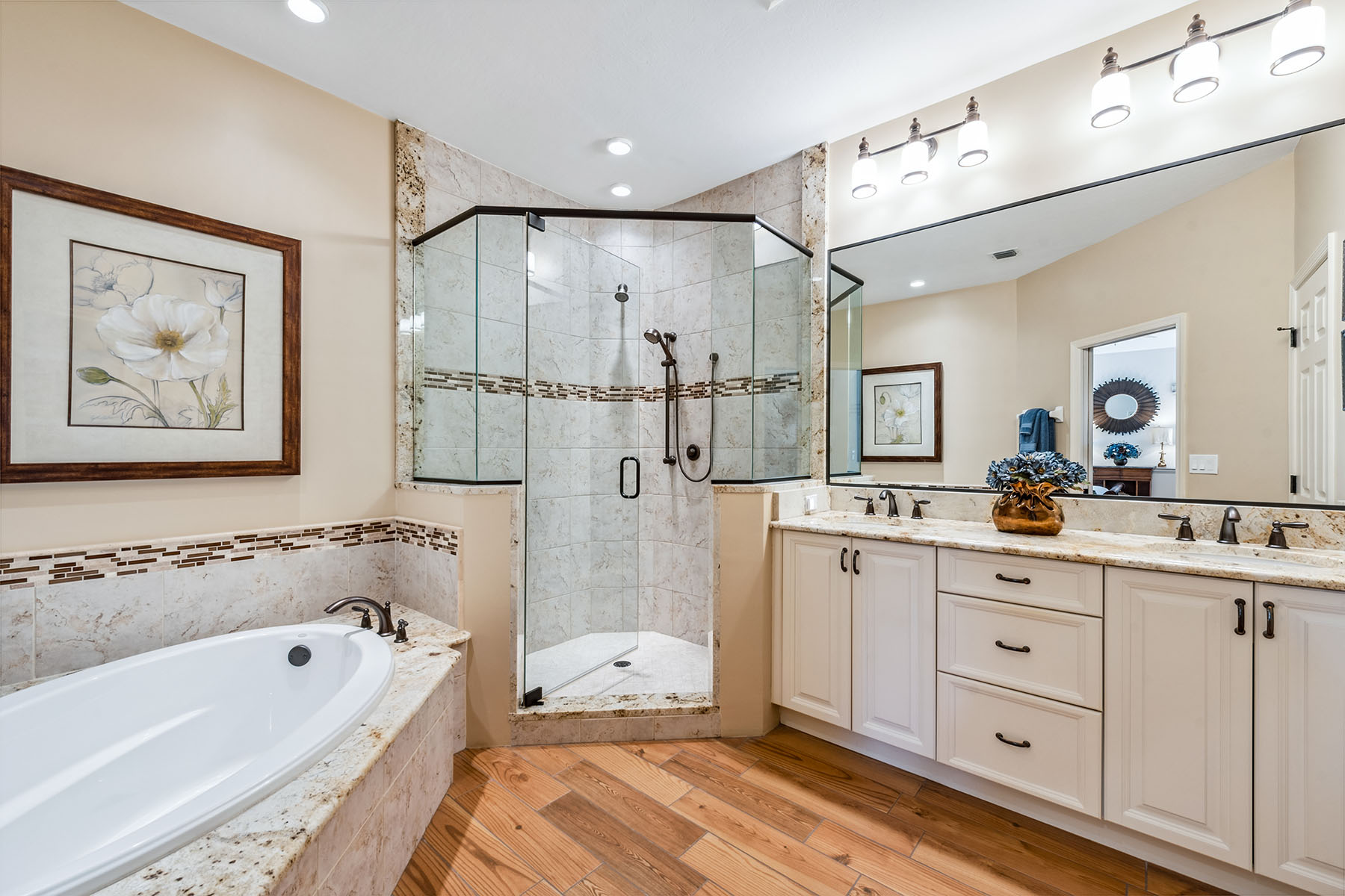 8472 Bent Creek Way