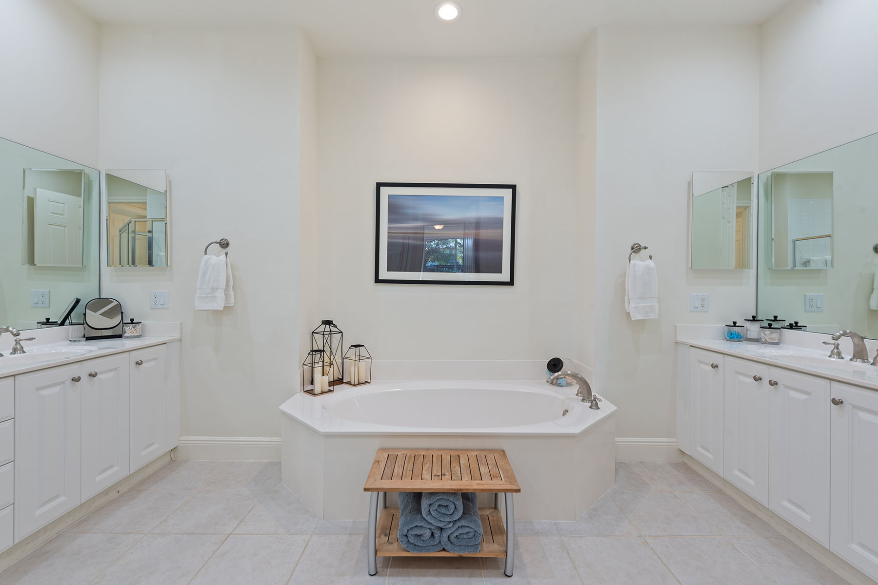 9224 Campanile Circle , 202