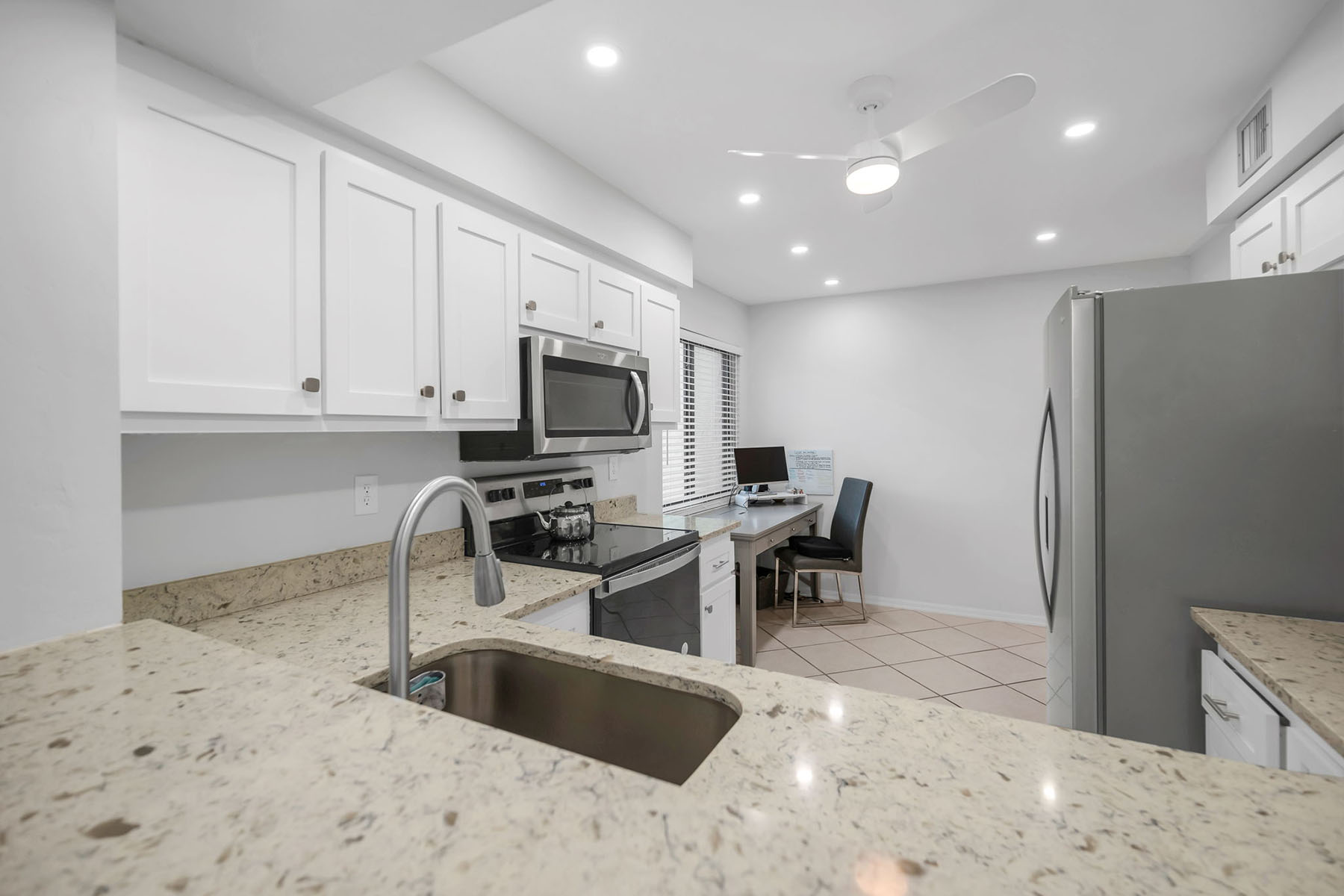 228 Fox Glen Drive , 3204
