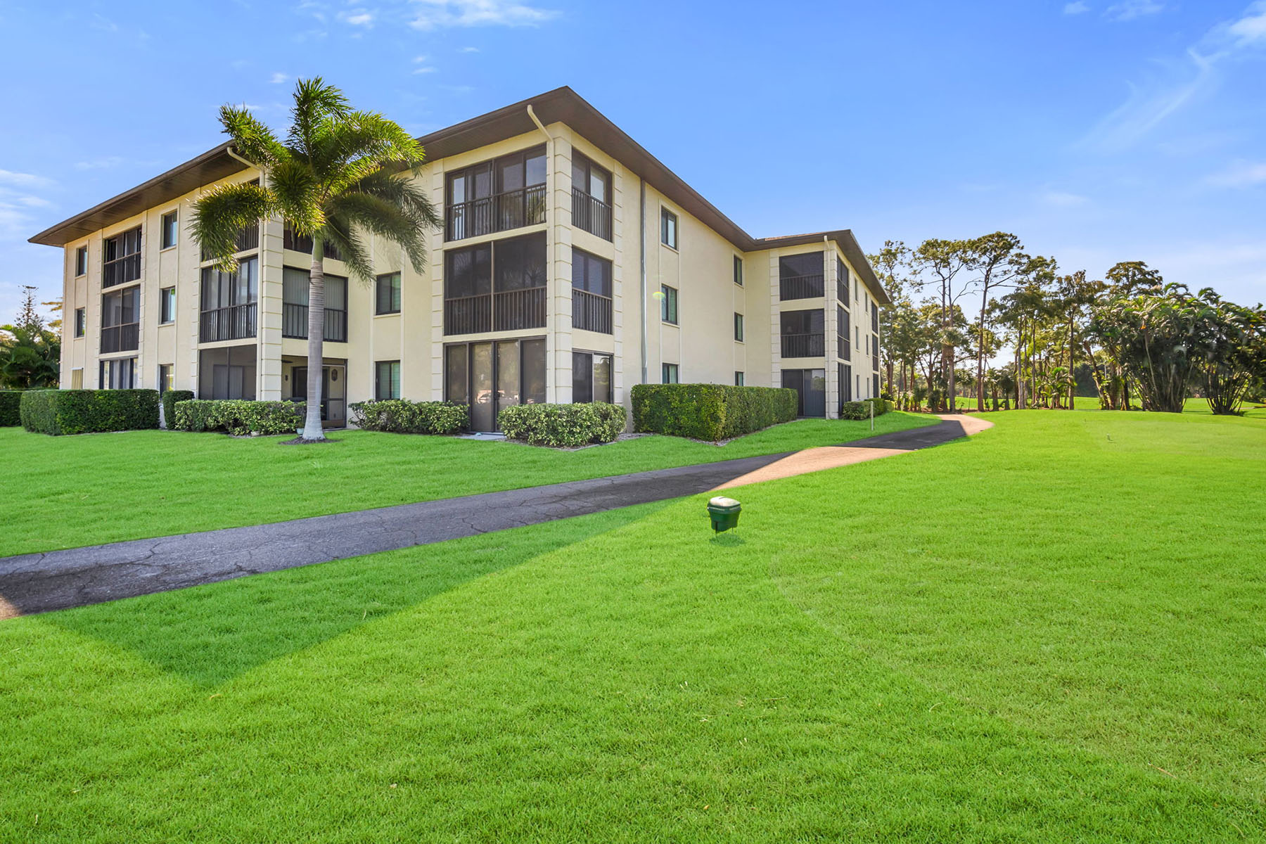228 Fox Glen Drive , 3204
