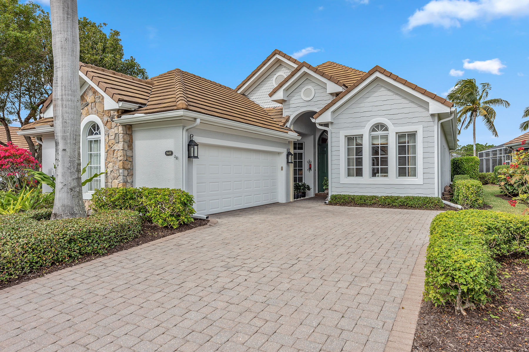 8469 Mallards Way
