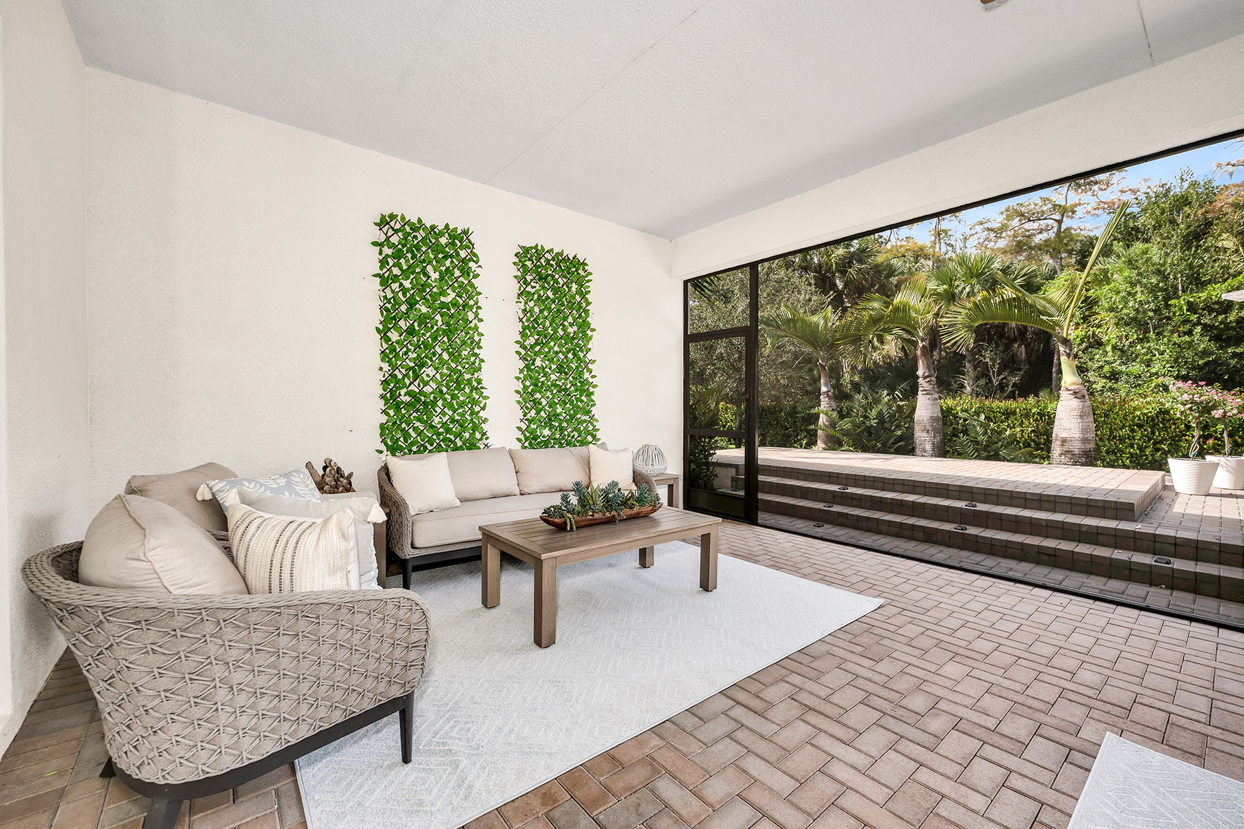 11241 Daphne Court