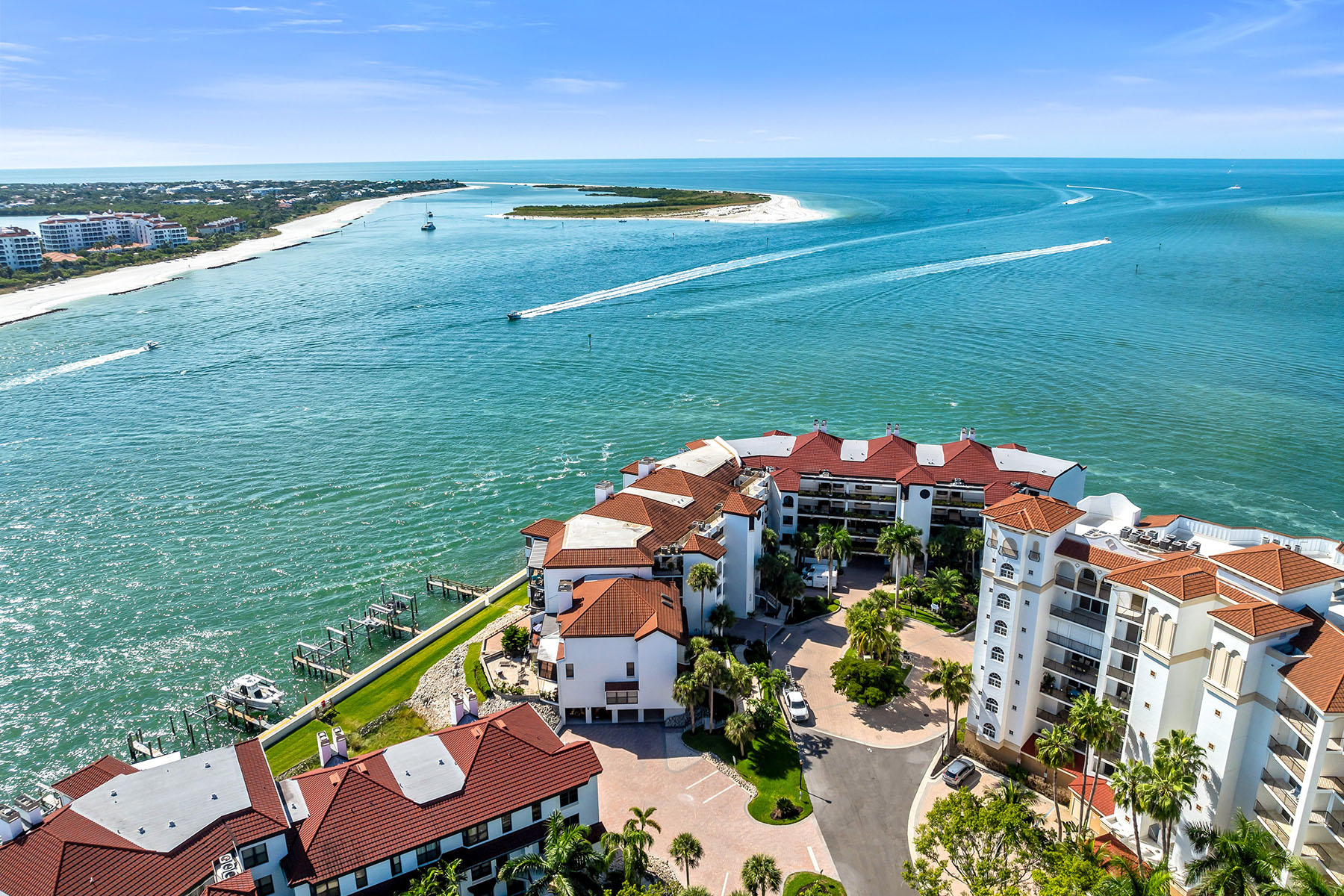 533 La Peninsula Boulevard , 533