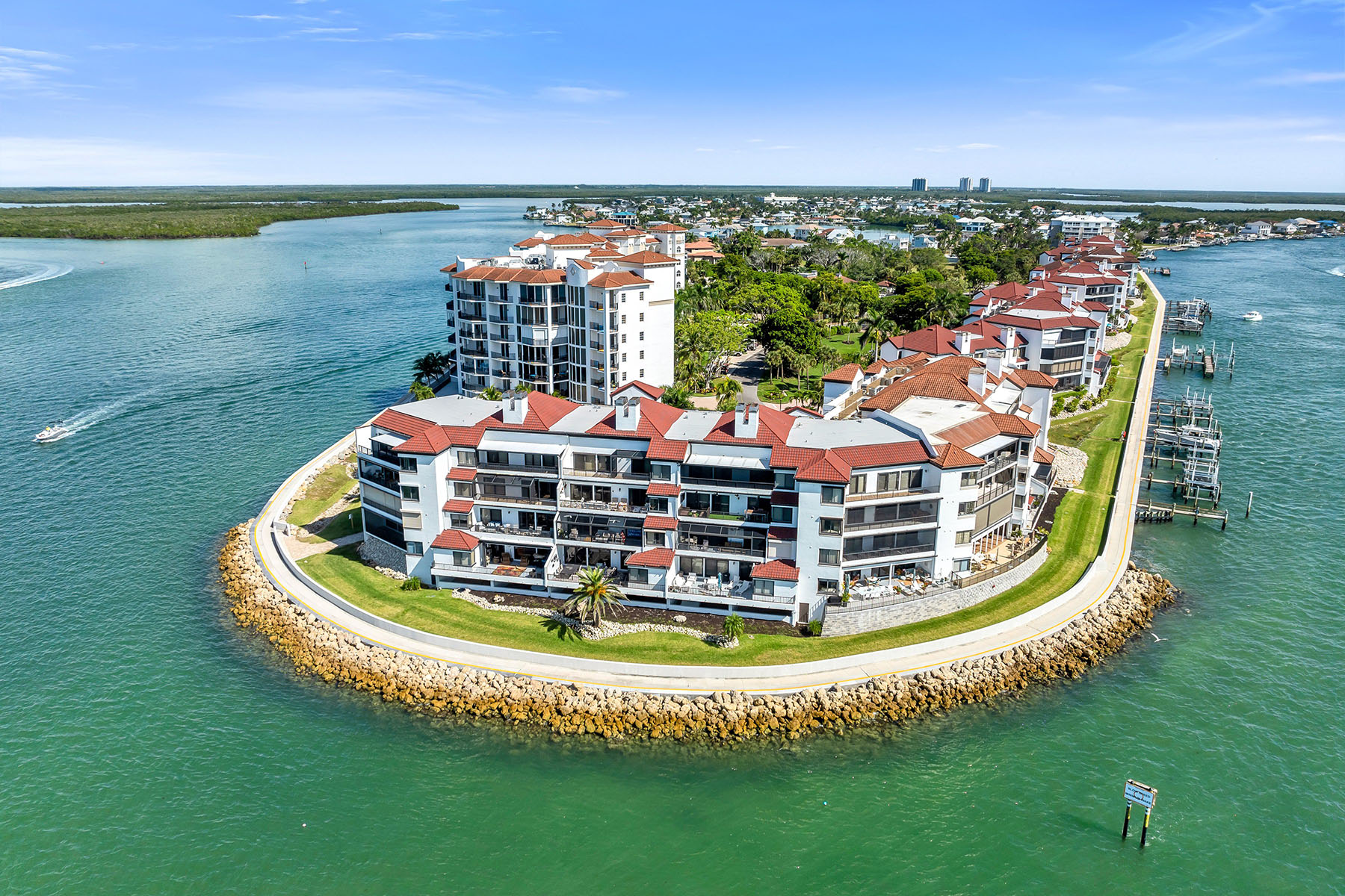 533 La Peninsula Boulevard , 533