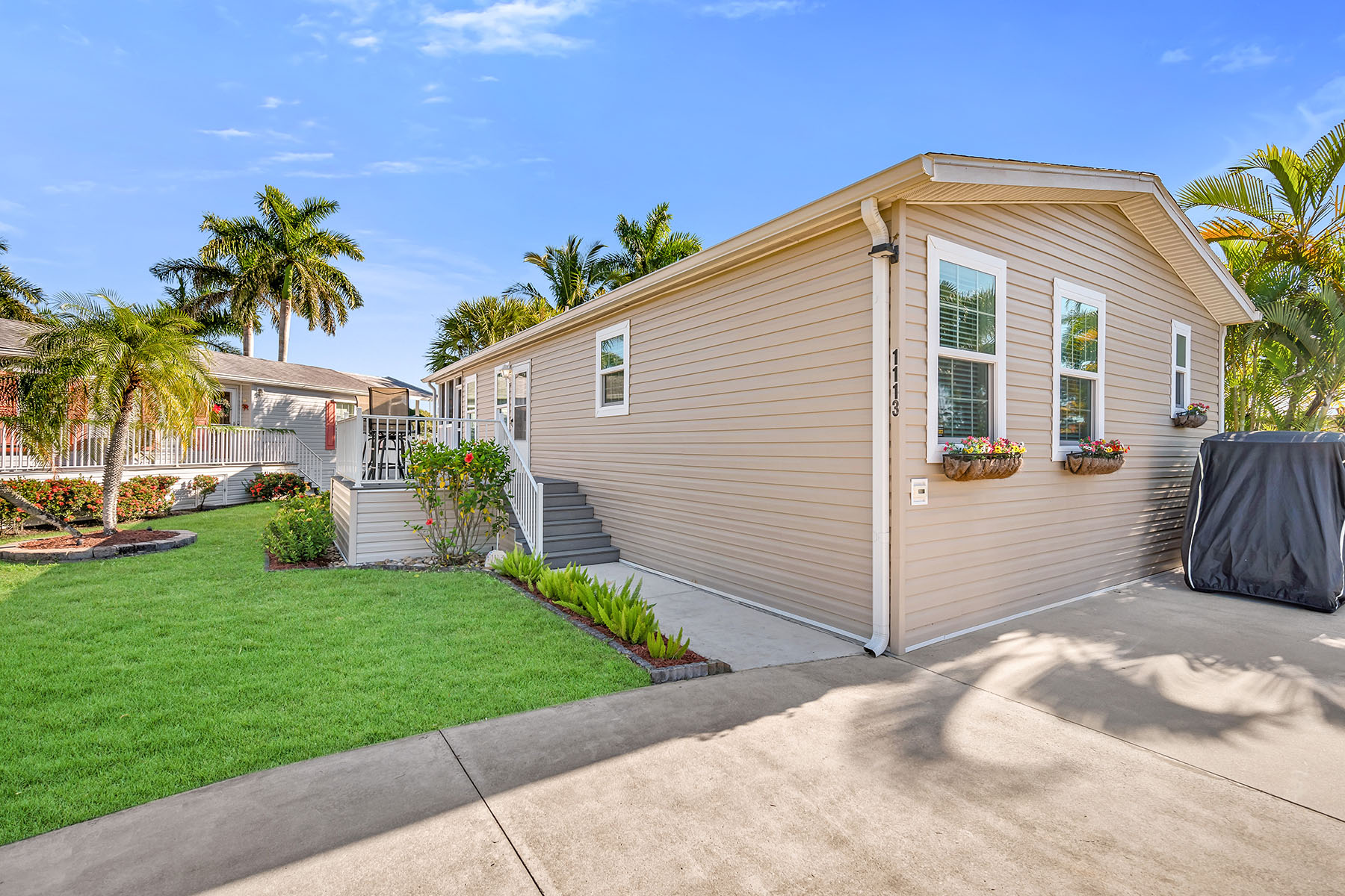 1113 Diamond Lake Circle