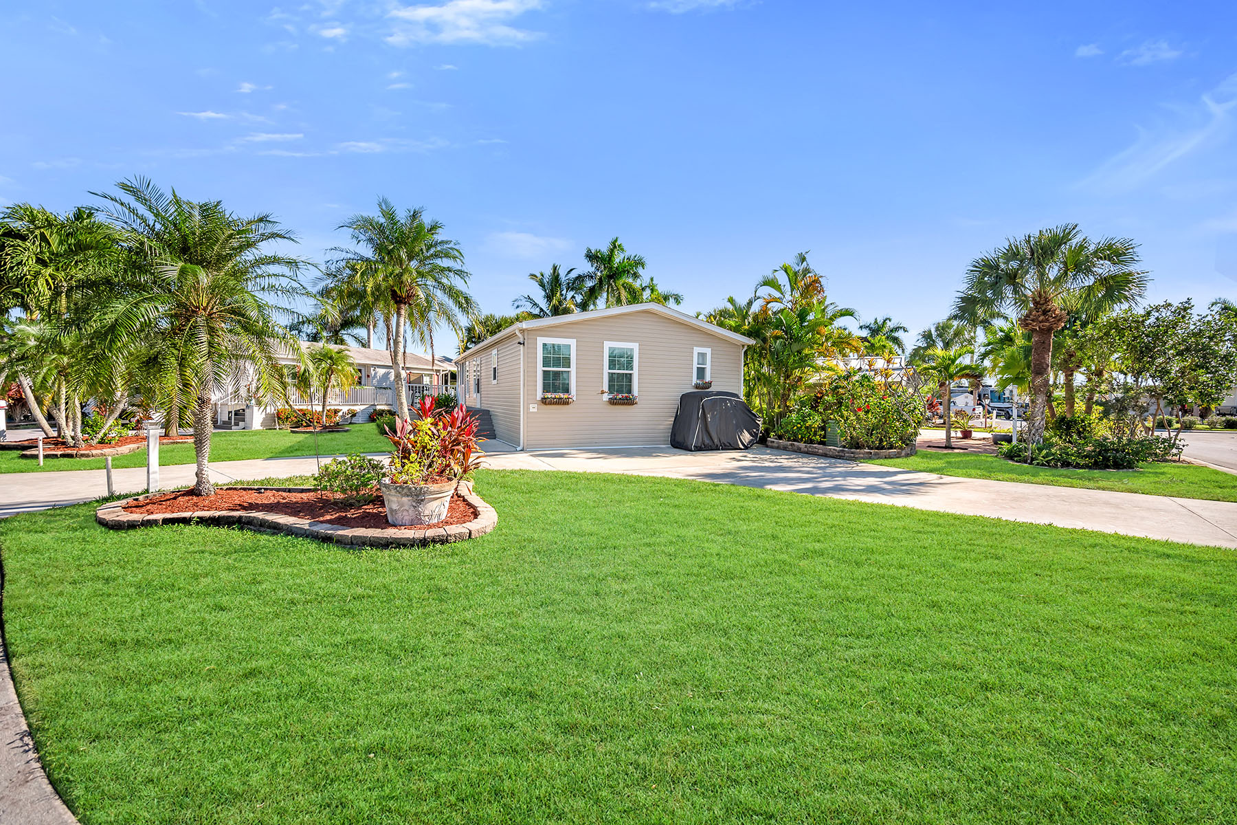 1113 Diamond Lake Circle