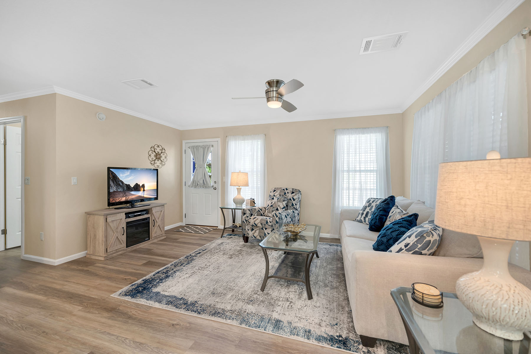 1113 Diamond Lake Circle