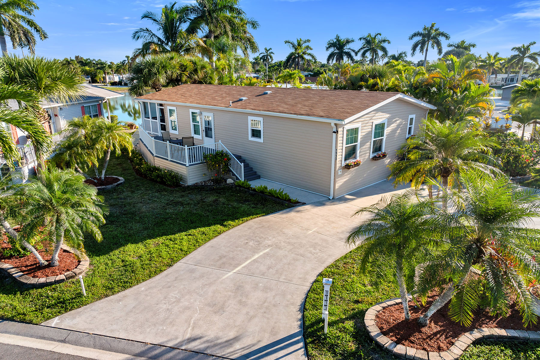 1113 Diamond Lake Circle