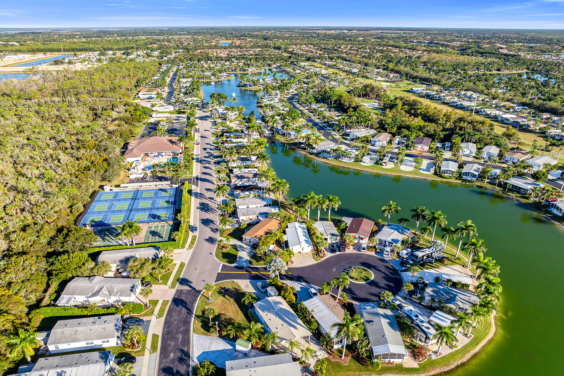 1113 Diamond Lake Circle