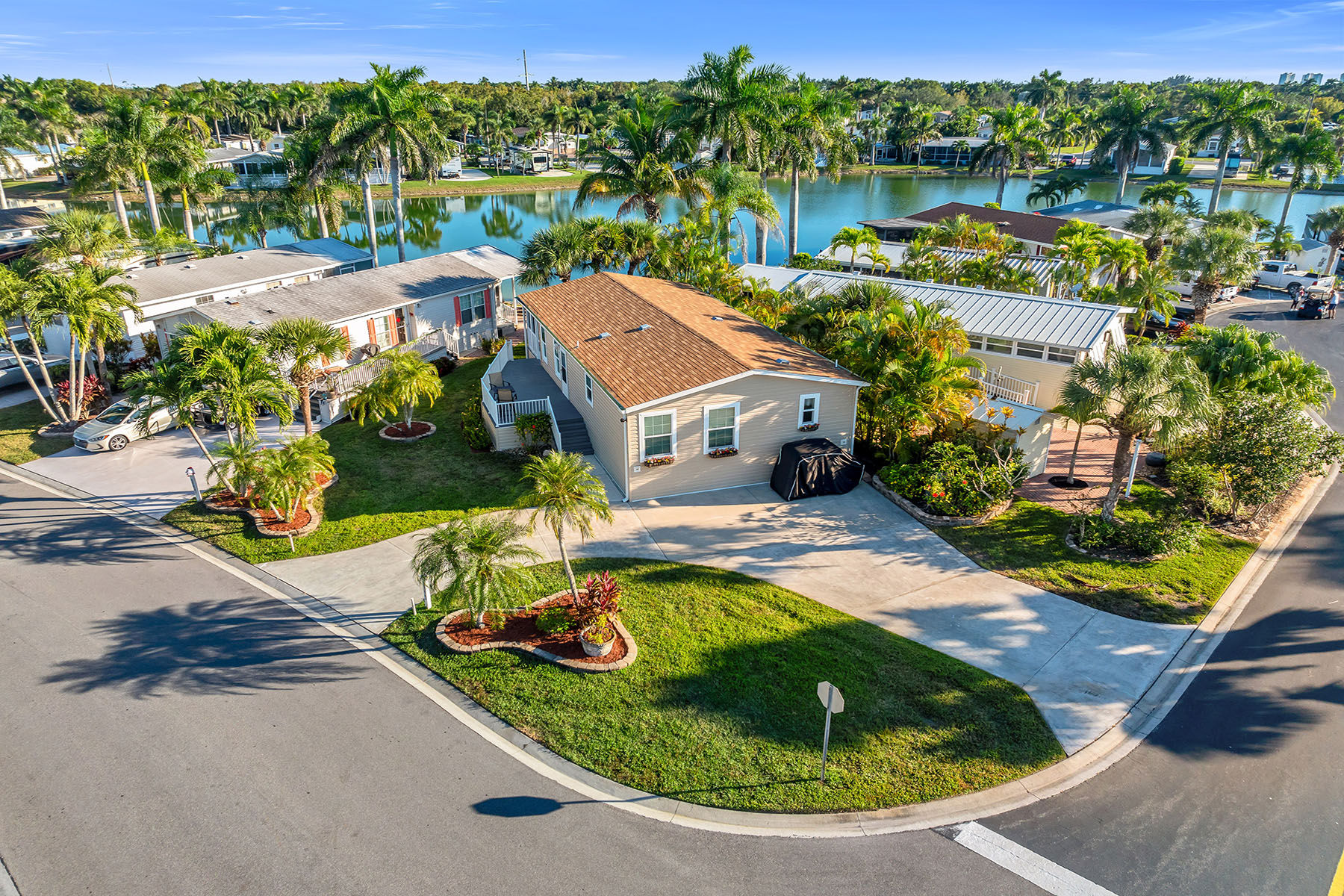 1113 Diamond Lake Circle