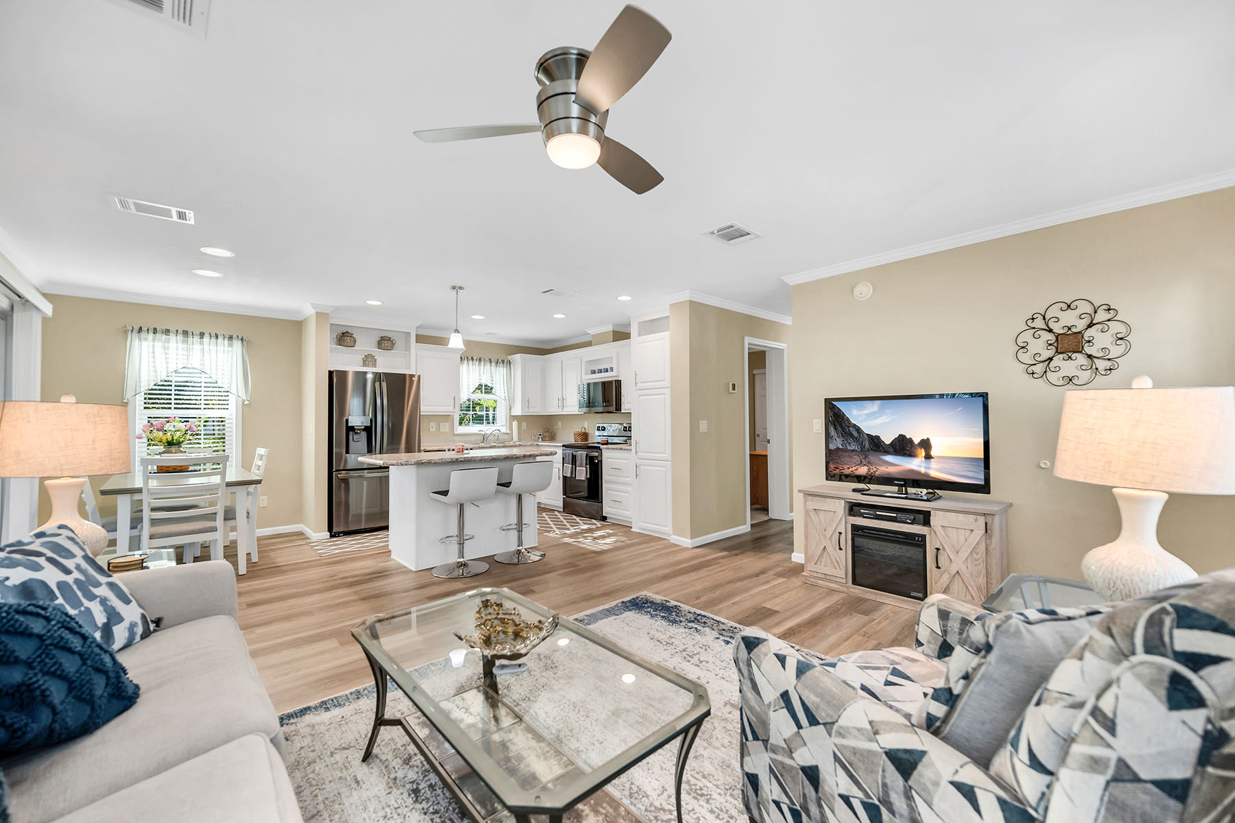 1113 Diamond Lake Circle
