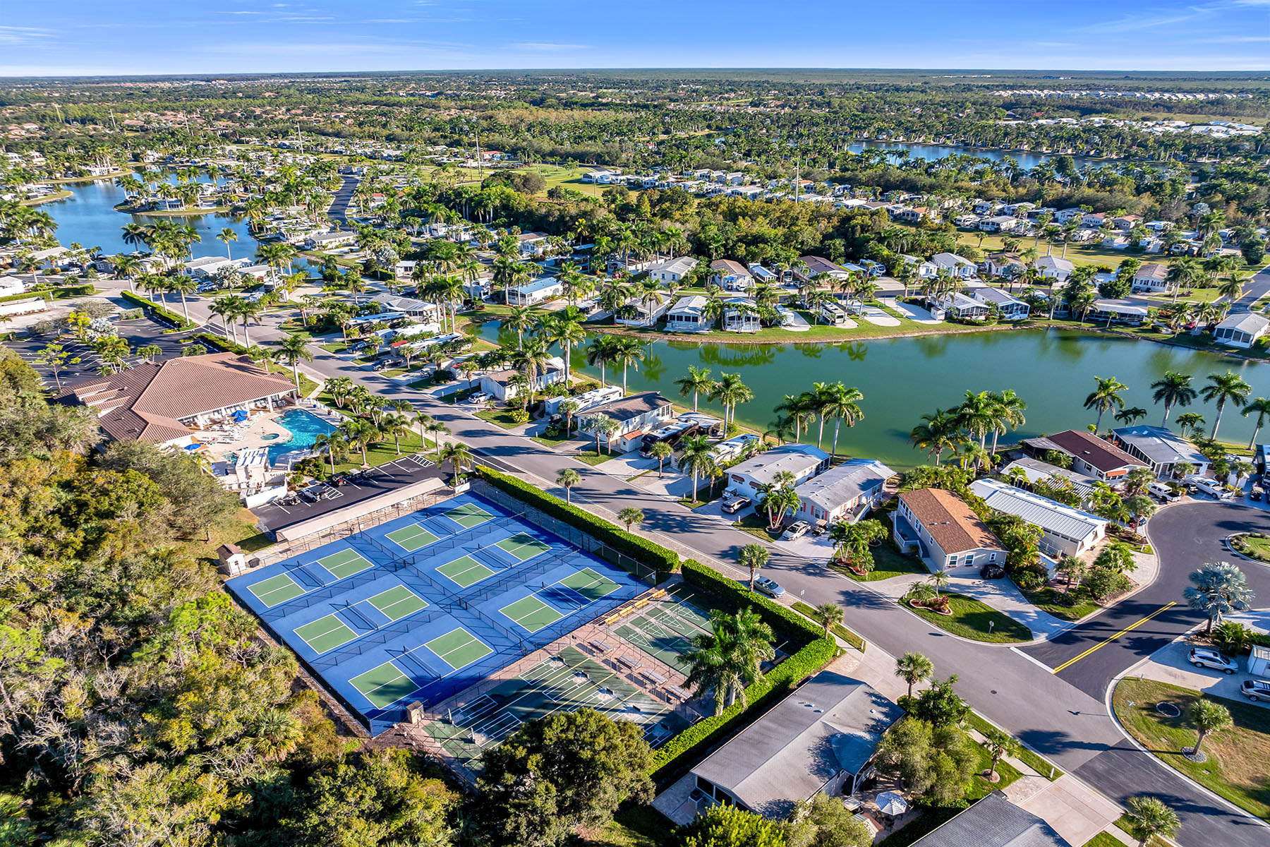 1113 Diamond Lake Circle