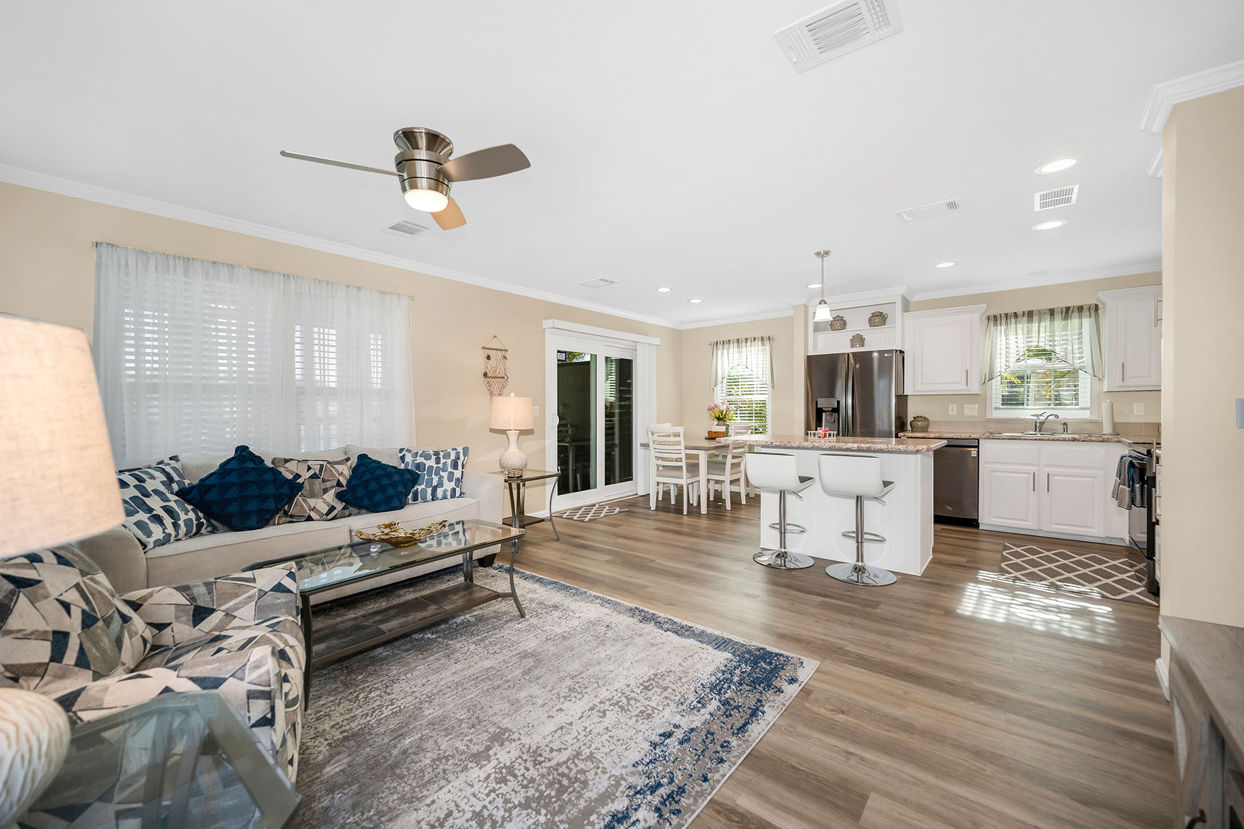 1113 Diamond Lake Circle