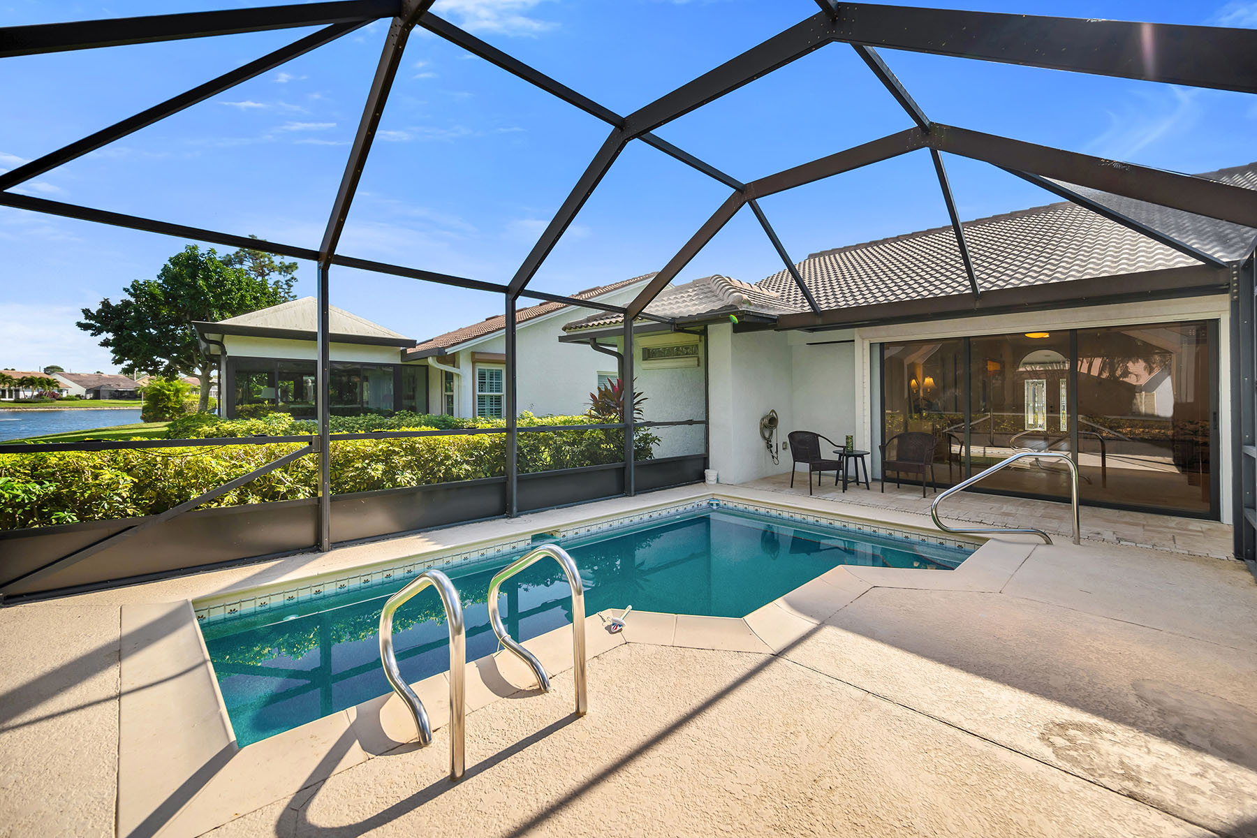 203 Kings Way