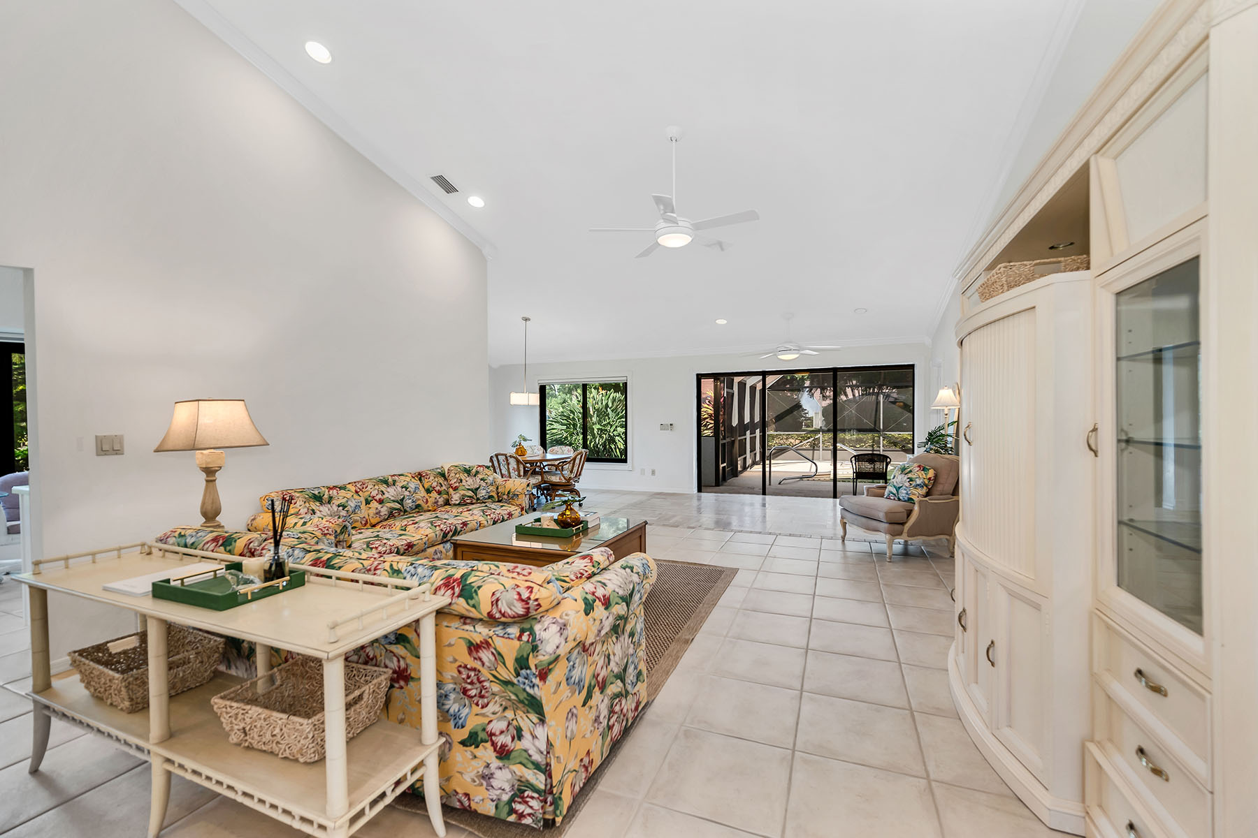 203 Kings Way
