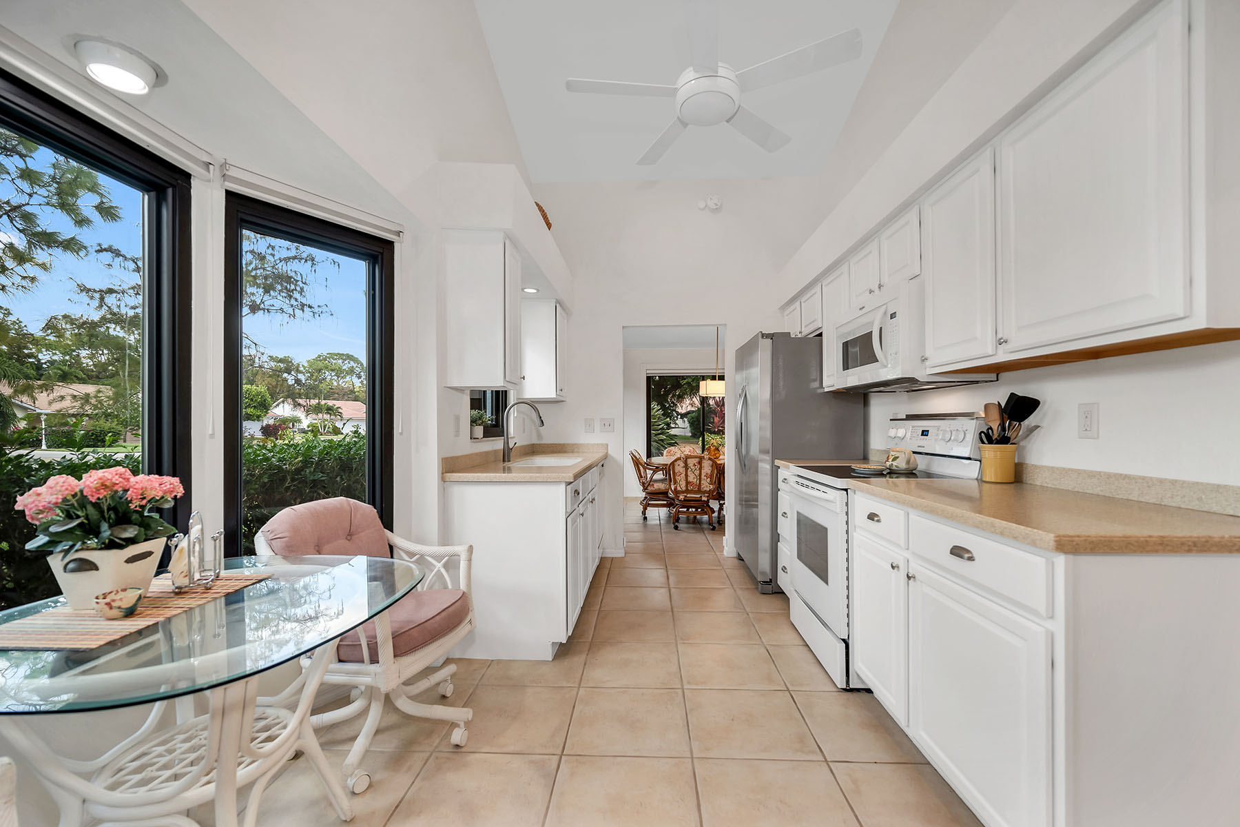 203 Kings Way