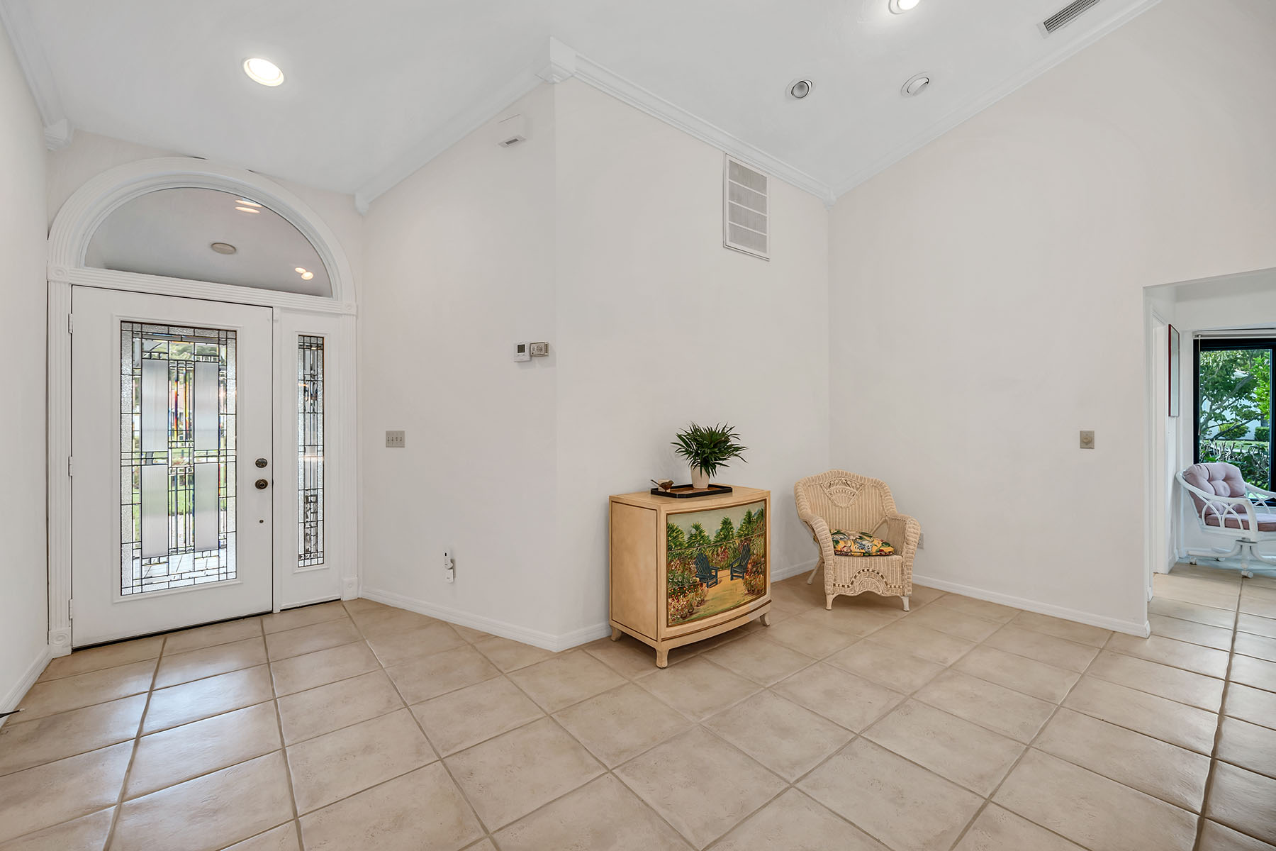 203 Kings Way