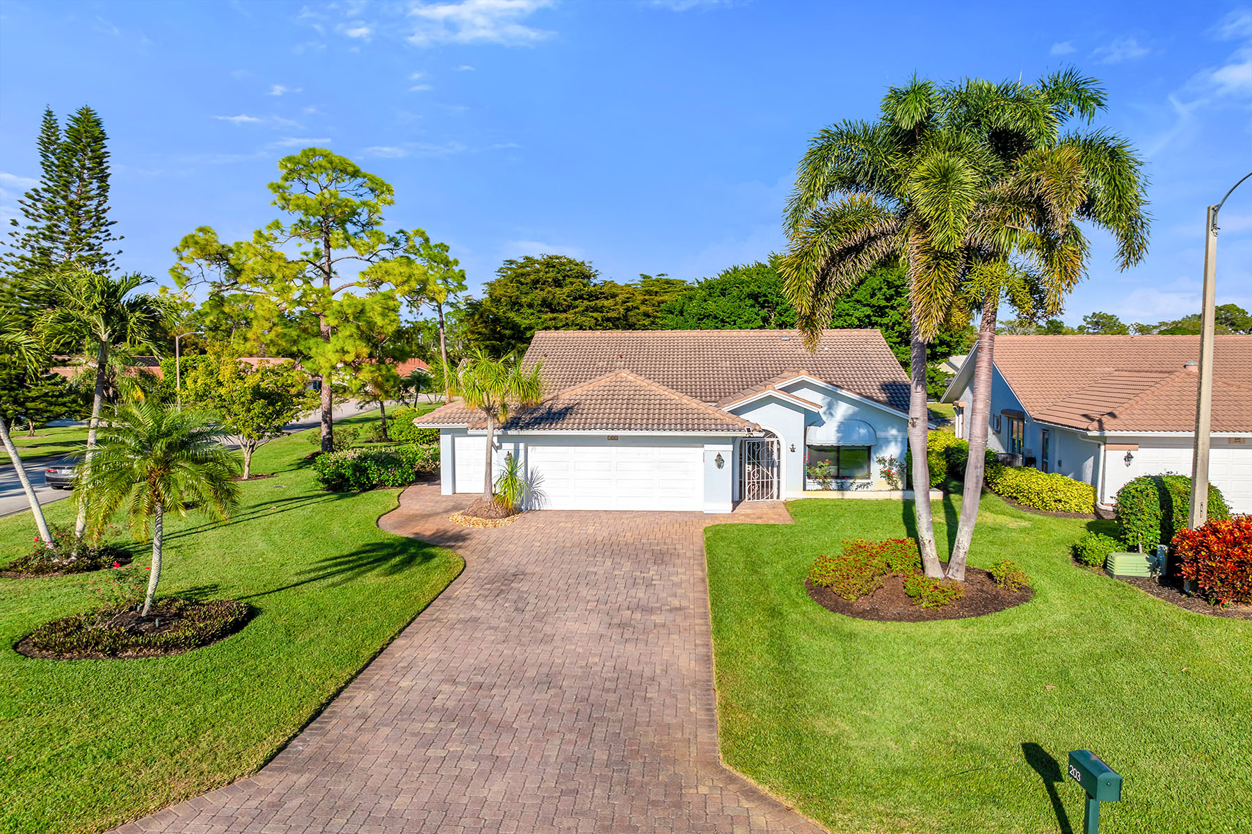 203 Kings Way