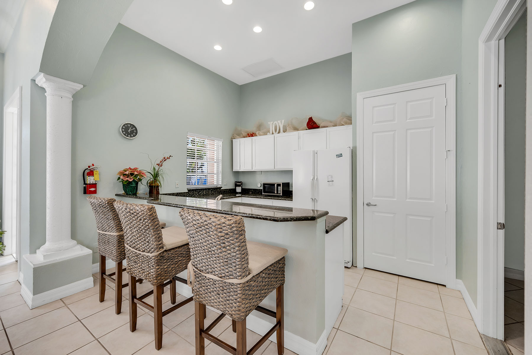 4620 Saint Croix Lane , 918