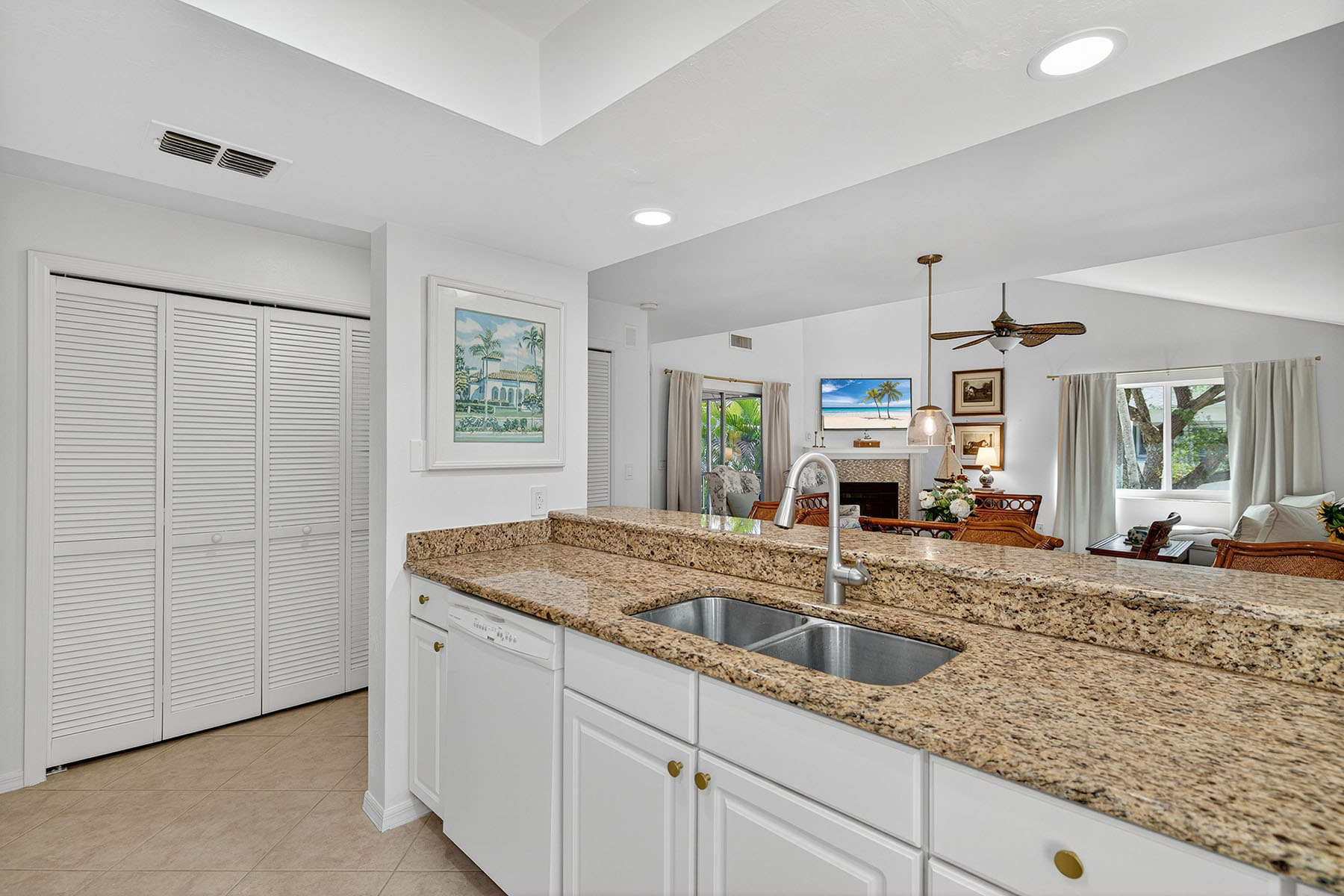 3136 Kings Lake Boulevard , 7546