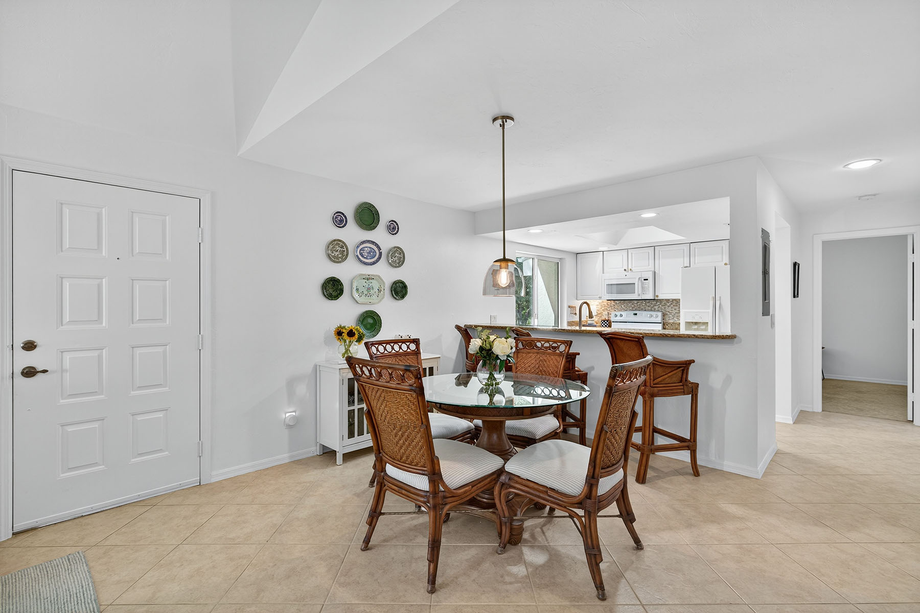 3136 Kings Lake Boulevard , 7546