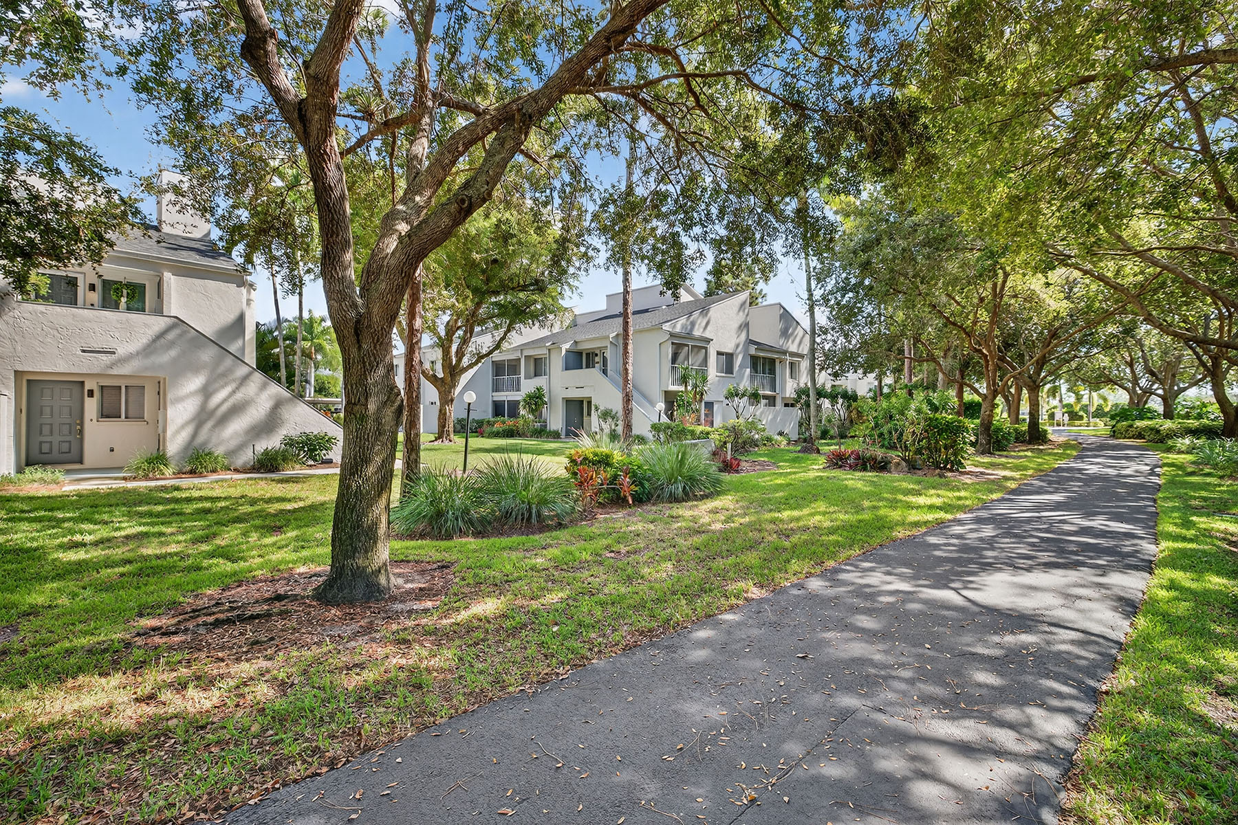 3136 Kings Lake Boulevard , 7546