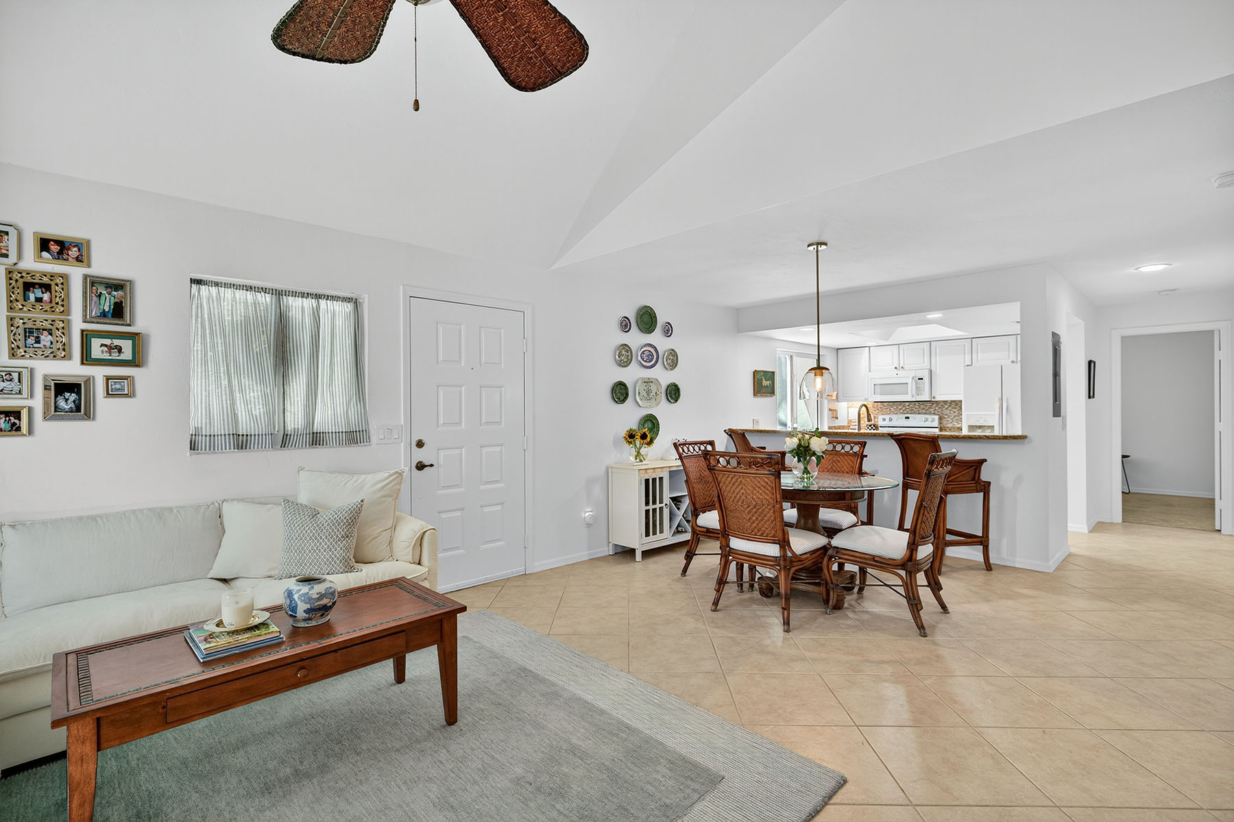 3136 Kings Lake Boulevard , 7546