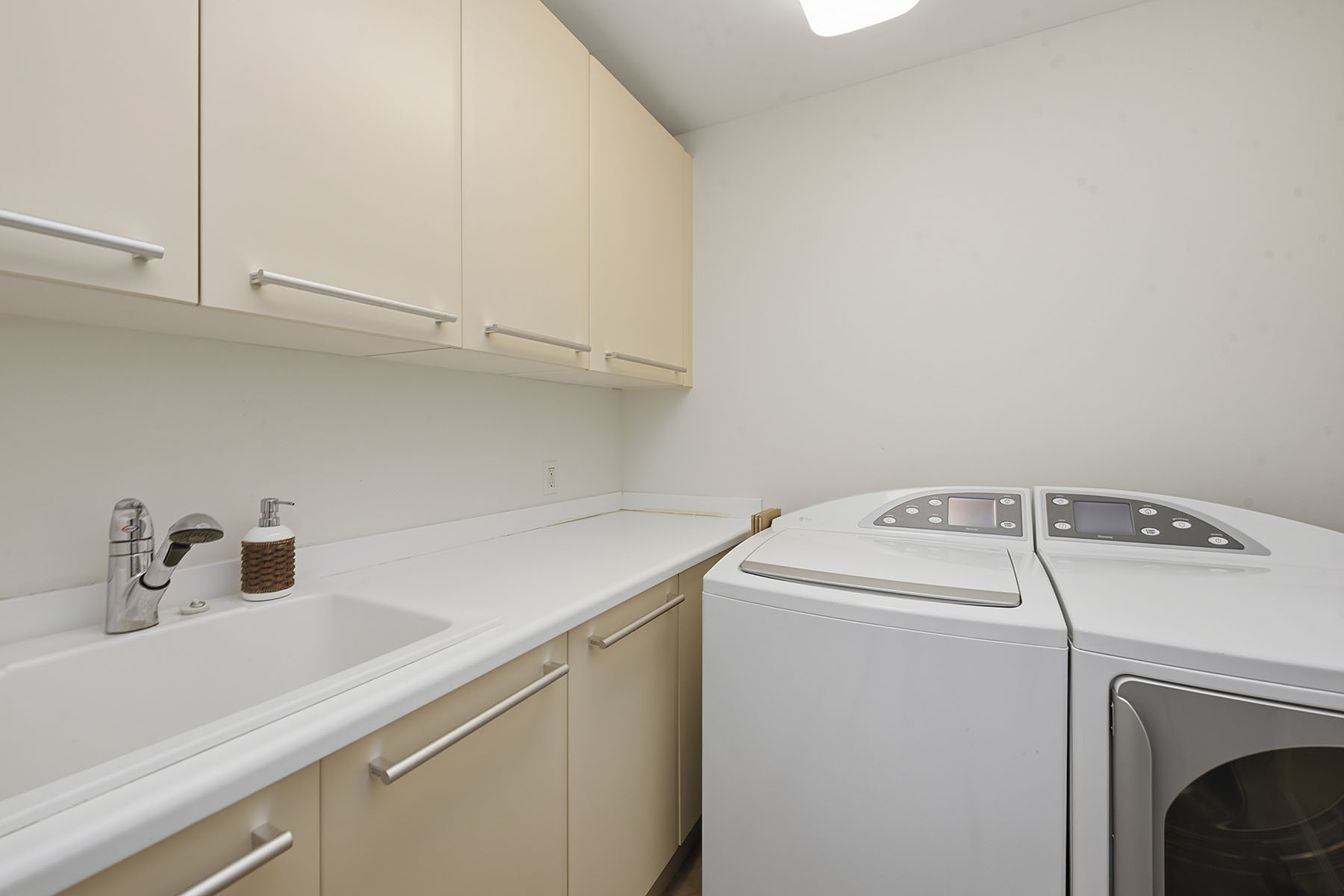 350 S Collier Boulevard , 206