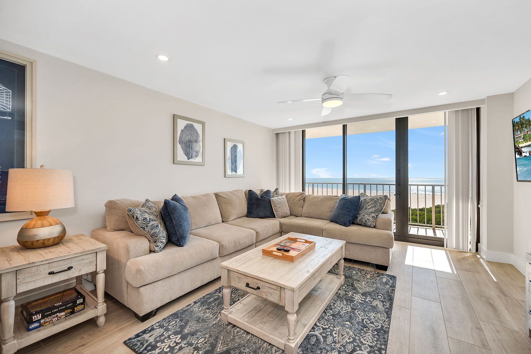 380 Seaview Court , 1405