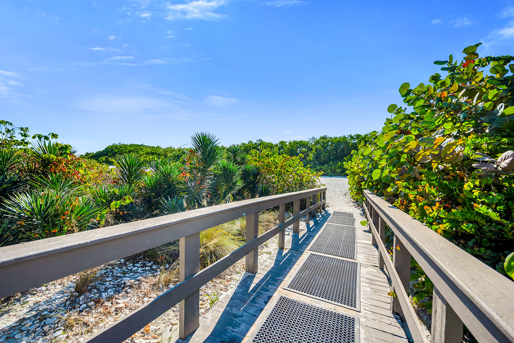 380 Seaview Court , 1405