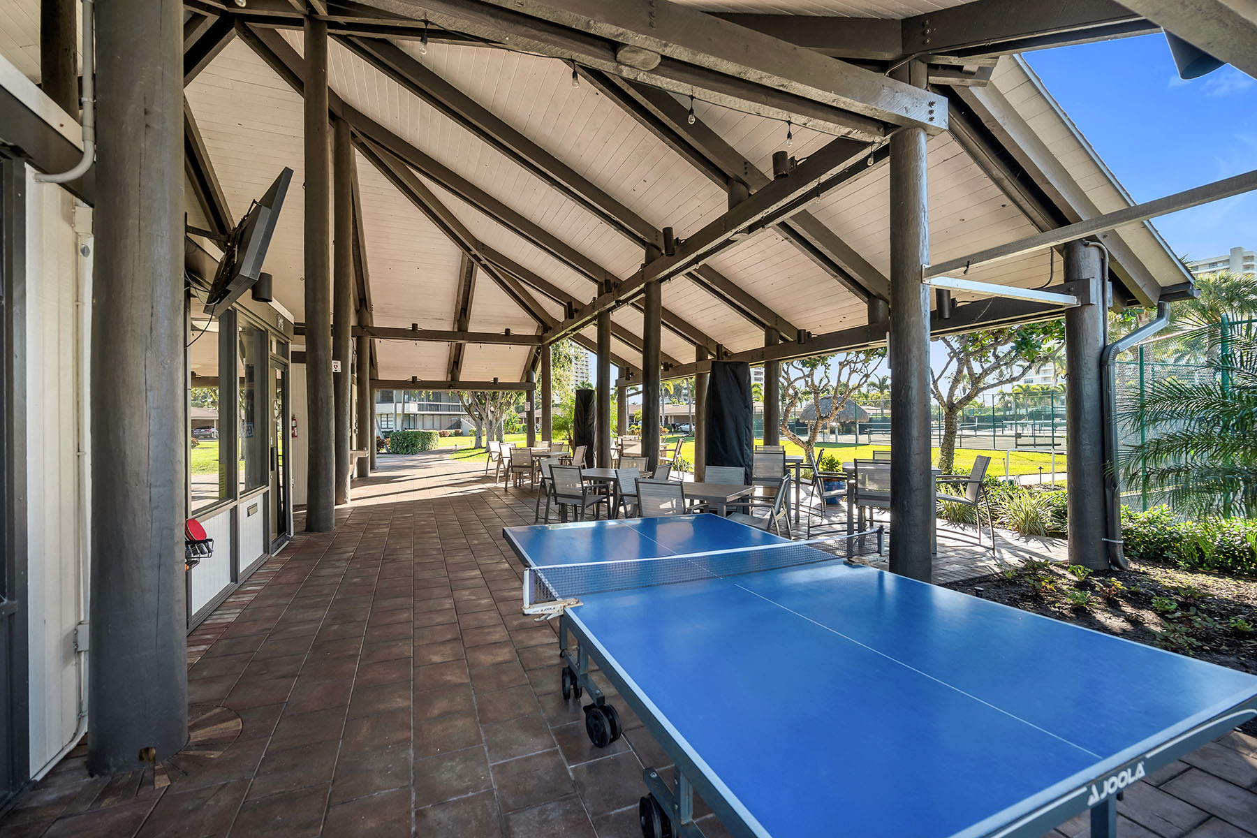380 Seaview Court , 1405