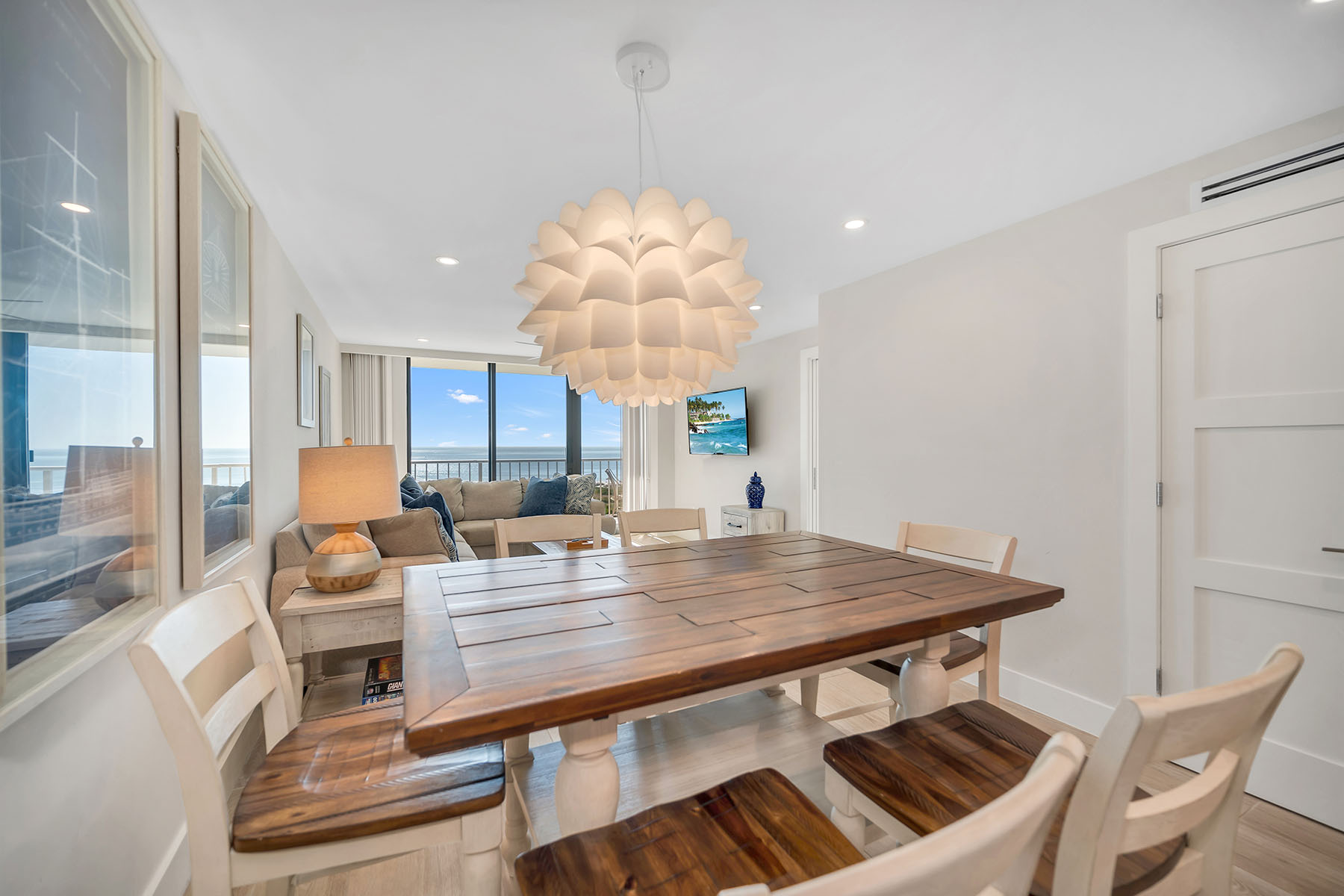 380 Seaview Court , 1405