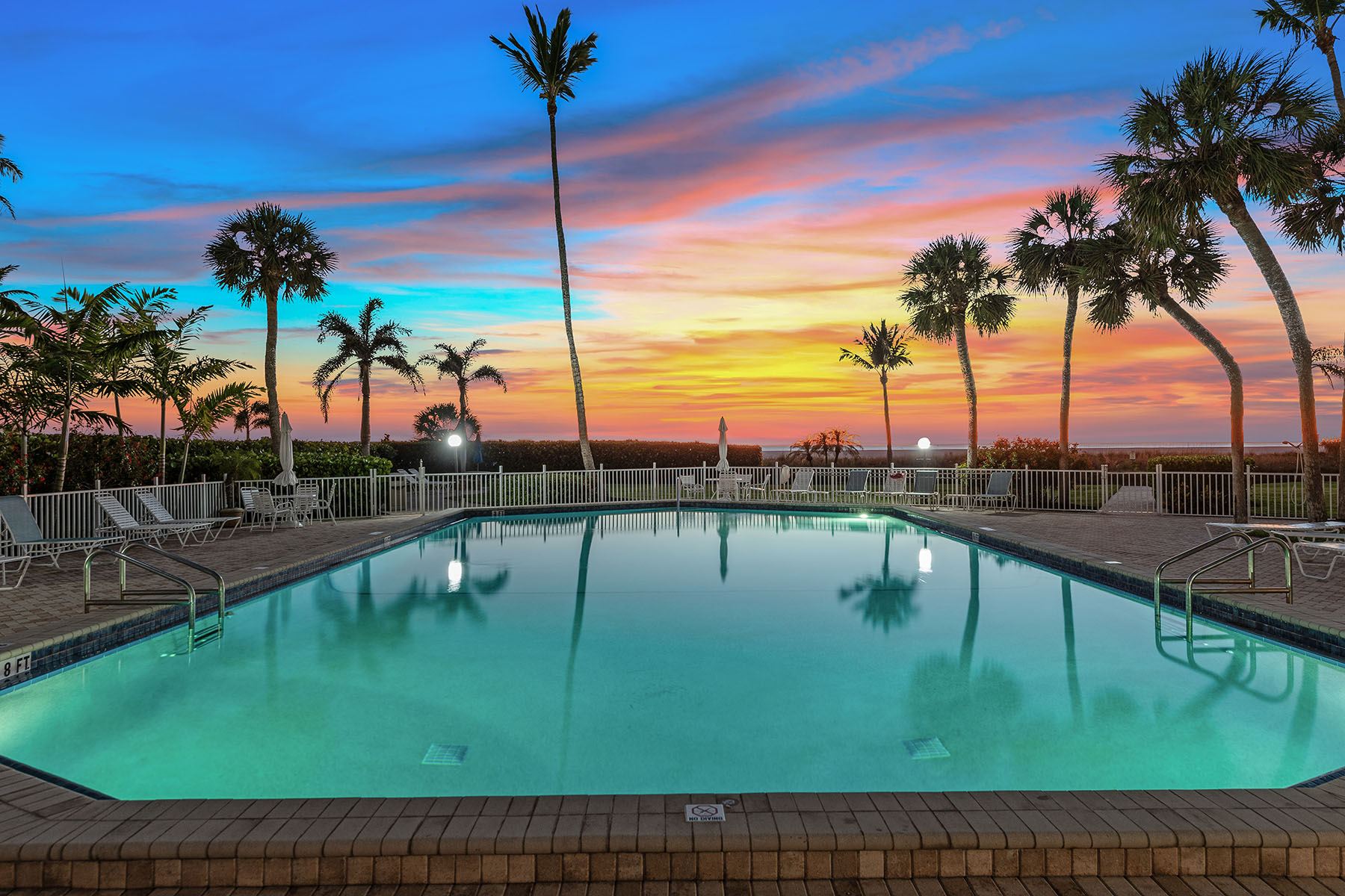 220 Seaview Court , 216