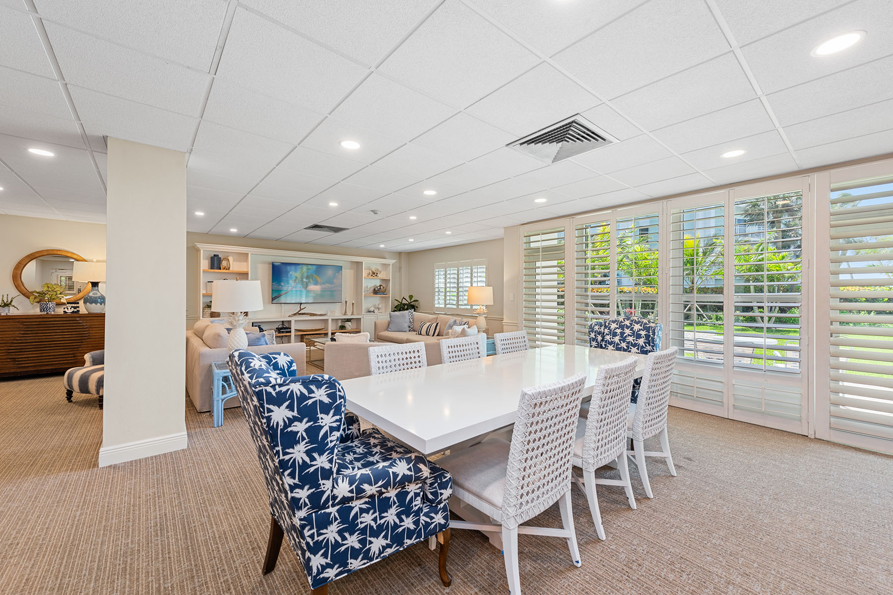 220 Seaview Court , 216