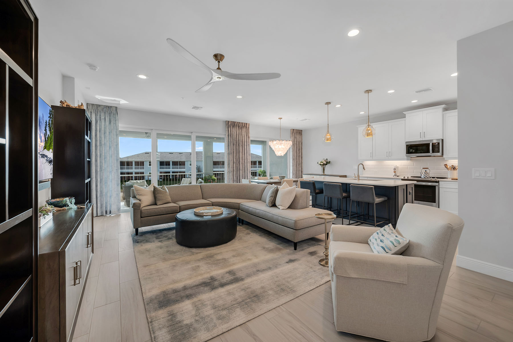 2609 Seychelles Circle , 1607