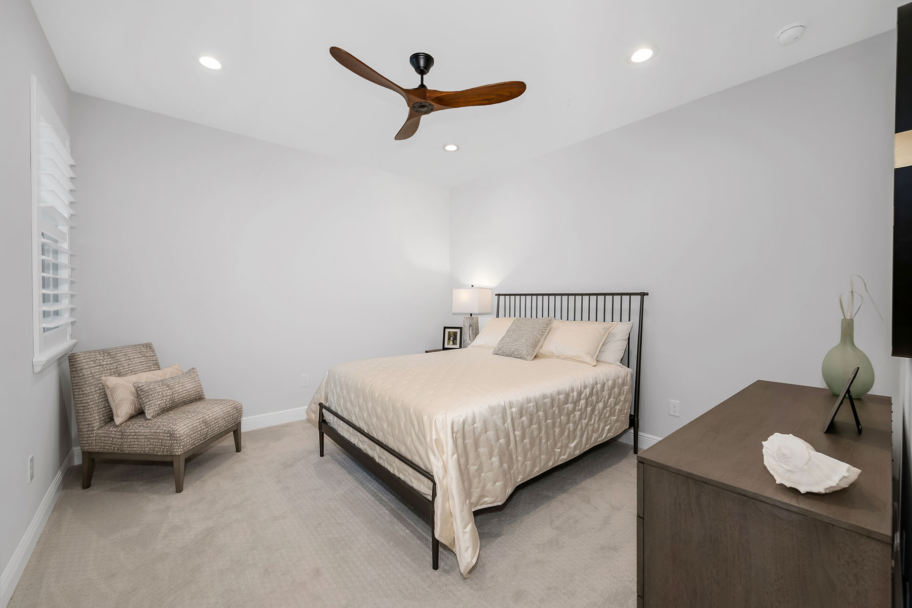 2609 Seychelles Circle , 1607