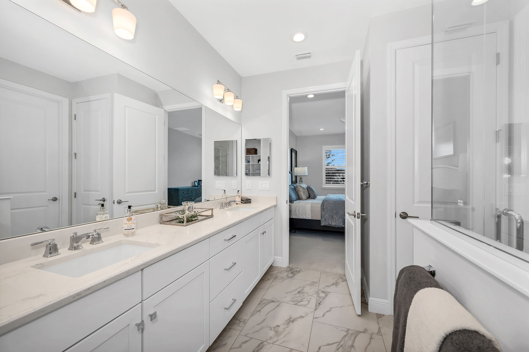 2609 Seychelles Circle , 1607